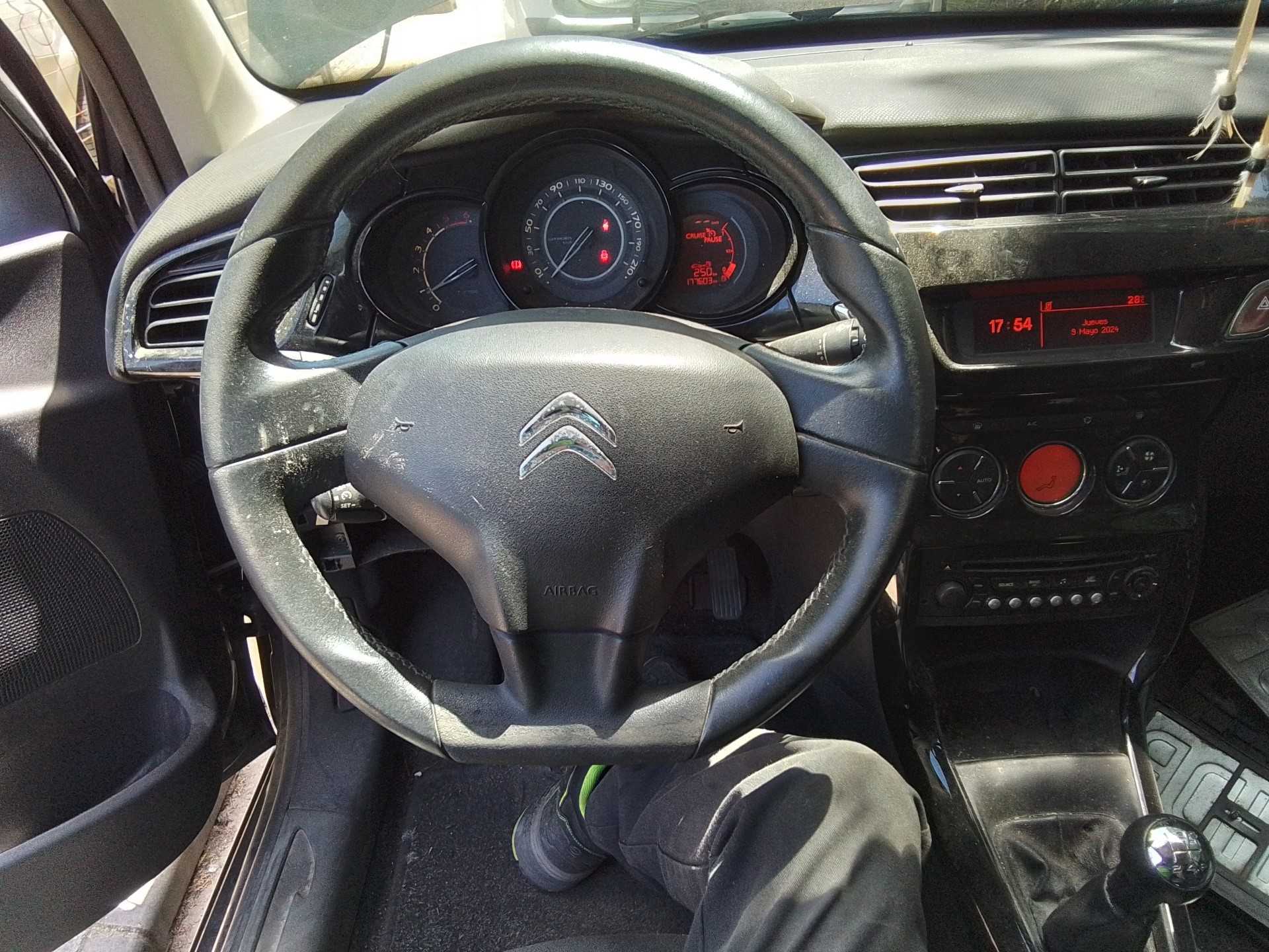 Recambio de volante para citroën c3 selection referencia OEM IAM   