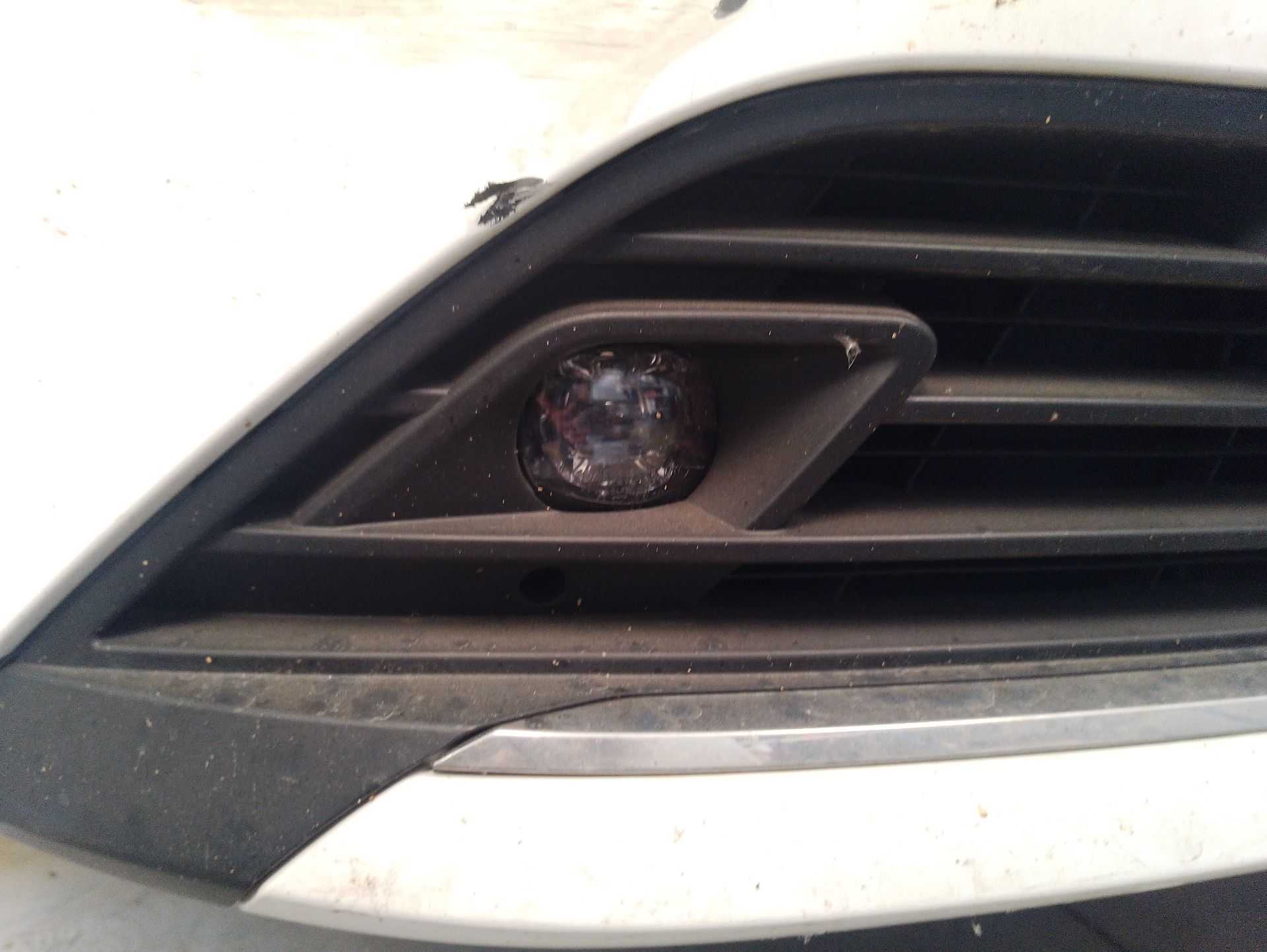 Recambio de faro antiniebla derecho para opel astra l (ov5) 1.2 (fphnsl, fphnsr) referencia OEM IAM 9831303680  