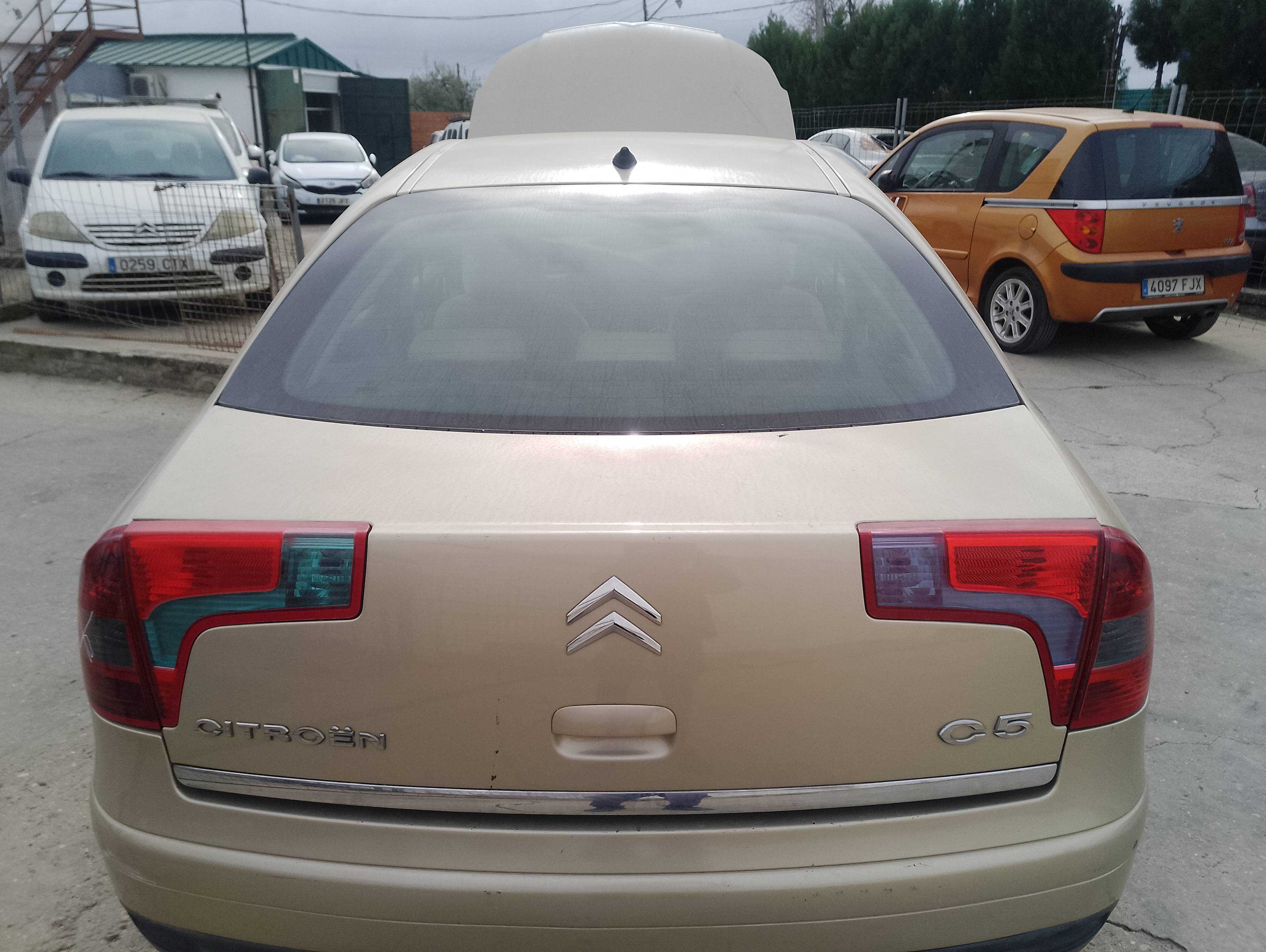 Recambio de porton trasero para citroën c5 berlina attraction referencia OEM IAM   