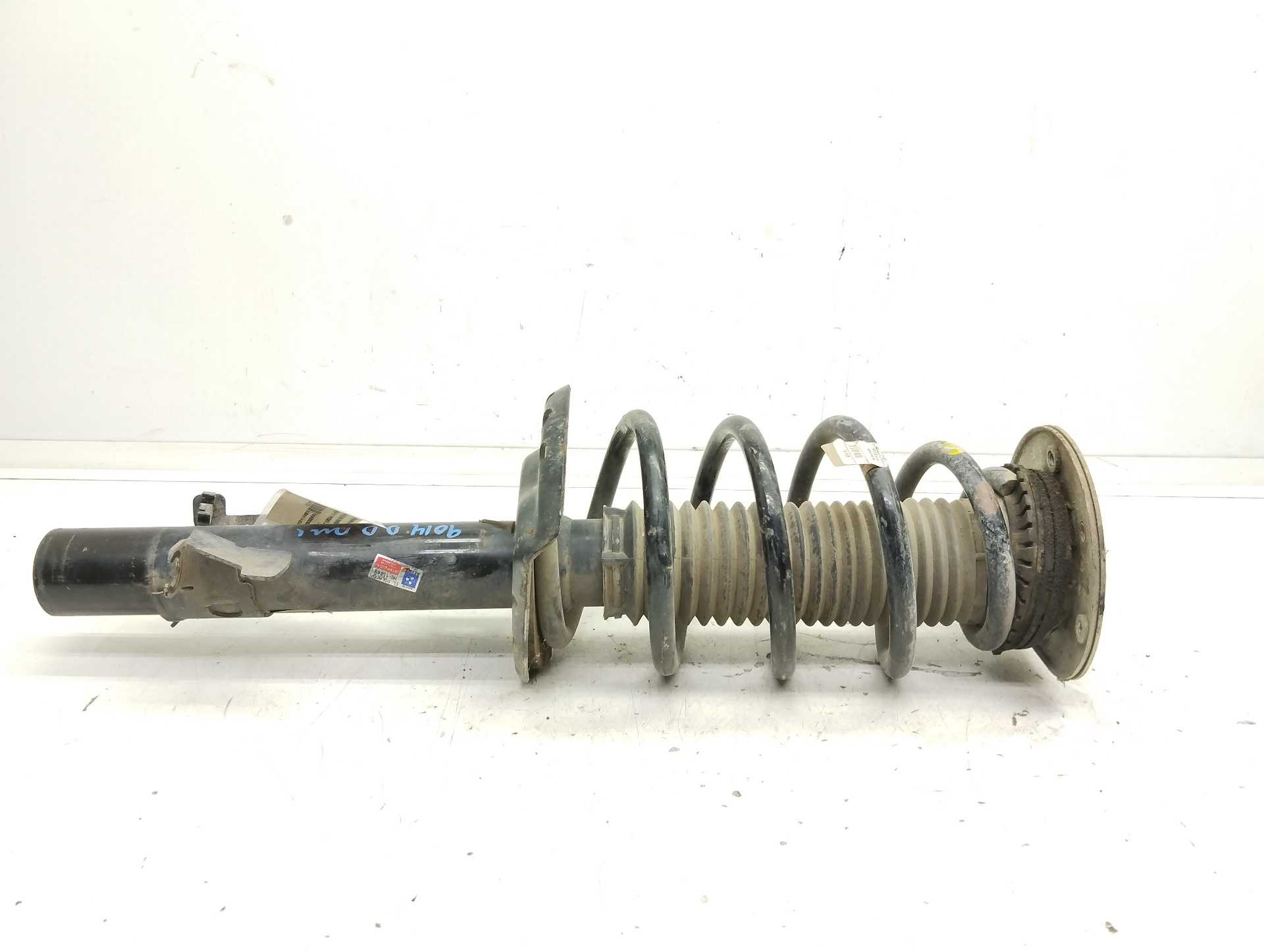 Recambio de amortiguador delantero derecho para land rover range rover evoque 2015 referencia OEM IAM BJ3218045AD  