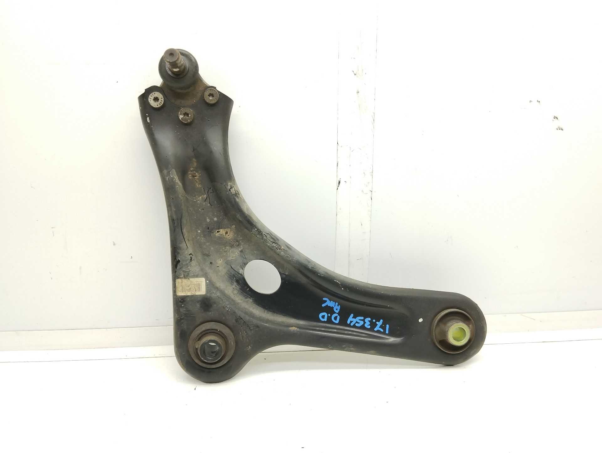 Recambio de brazo suspension inferior delantero derecho para peugeot 208 1.2 12v e-vti referencia OEM IAM   