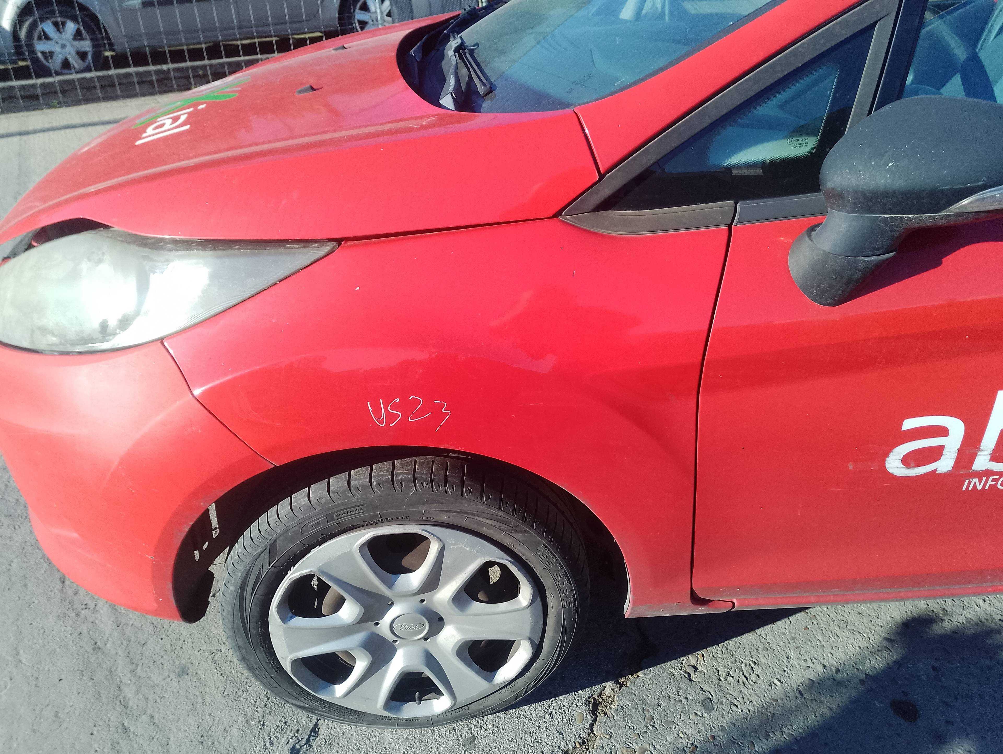 Recambio de aleta delantera izquierda para ford fiesta (cb1) titanium referencia OEM IAM   