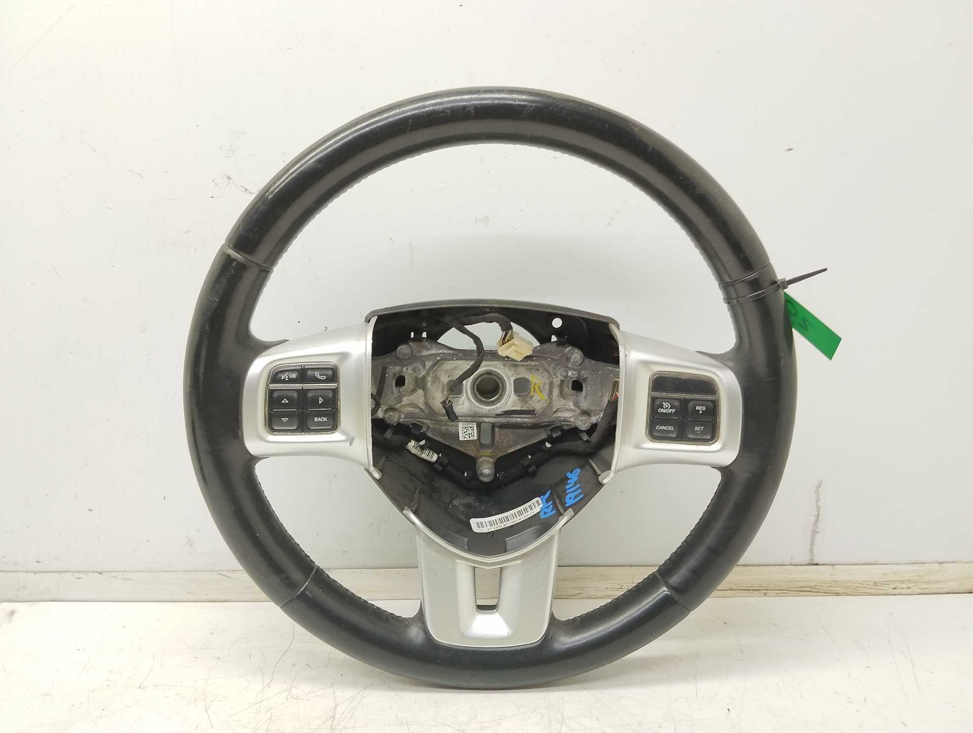 Recambio de volante para fiat freemont (345) urban referencia OEM IAM ENH36H810KV K1UQ45DX9AA P1RU63DX9AH