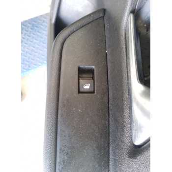 MANDO ELEVALUNAS DELANTERO DERECHO YR004045YX 