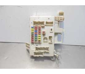 Recambio de caja reles / fusibles para toyota land cruiser (j12) 3.0 turbodiesel referencia OEM IAM   