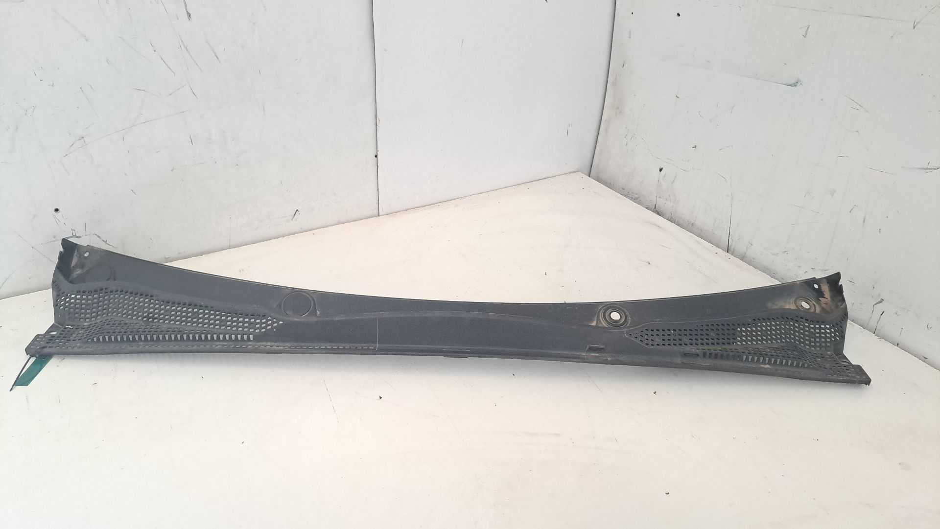 Recambio de torpedo para renault captur ii equilibre referencia OEM IAM 668119397r  