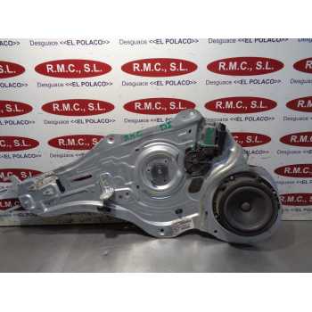 ELEVALUNAS DELANTERO IZQUIERDO 824703U120 