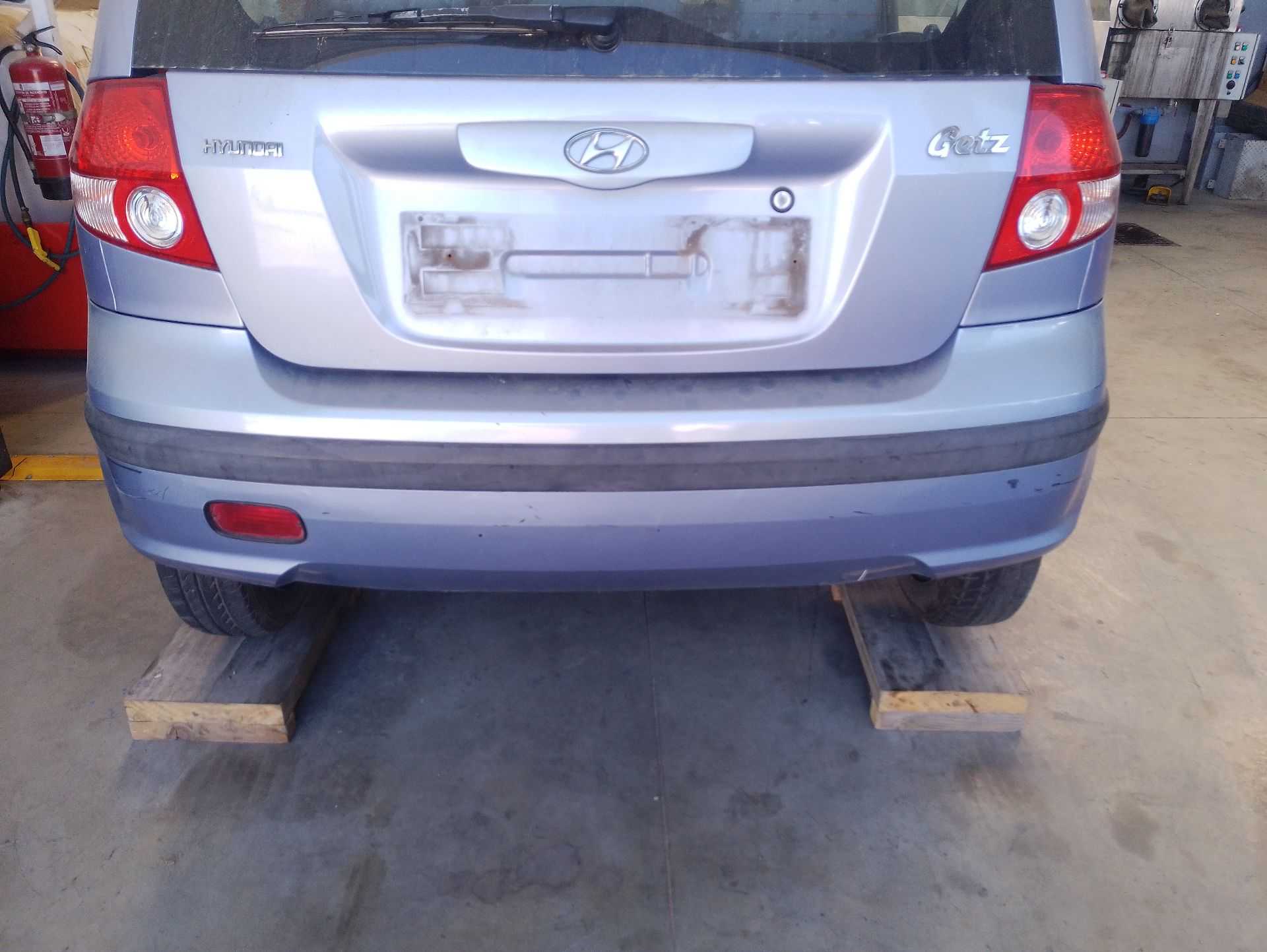Recambio de paragolpes trasero para hyundai getz (tb) 1.1 referencia OEM IAM 866111C110  