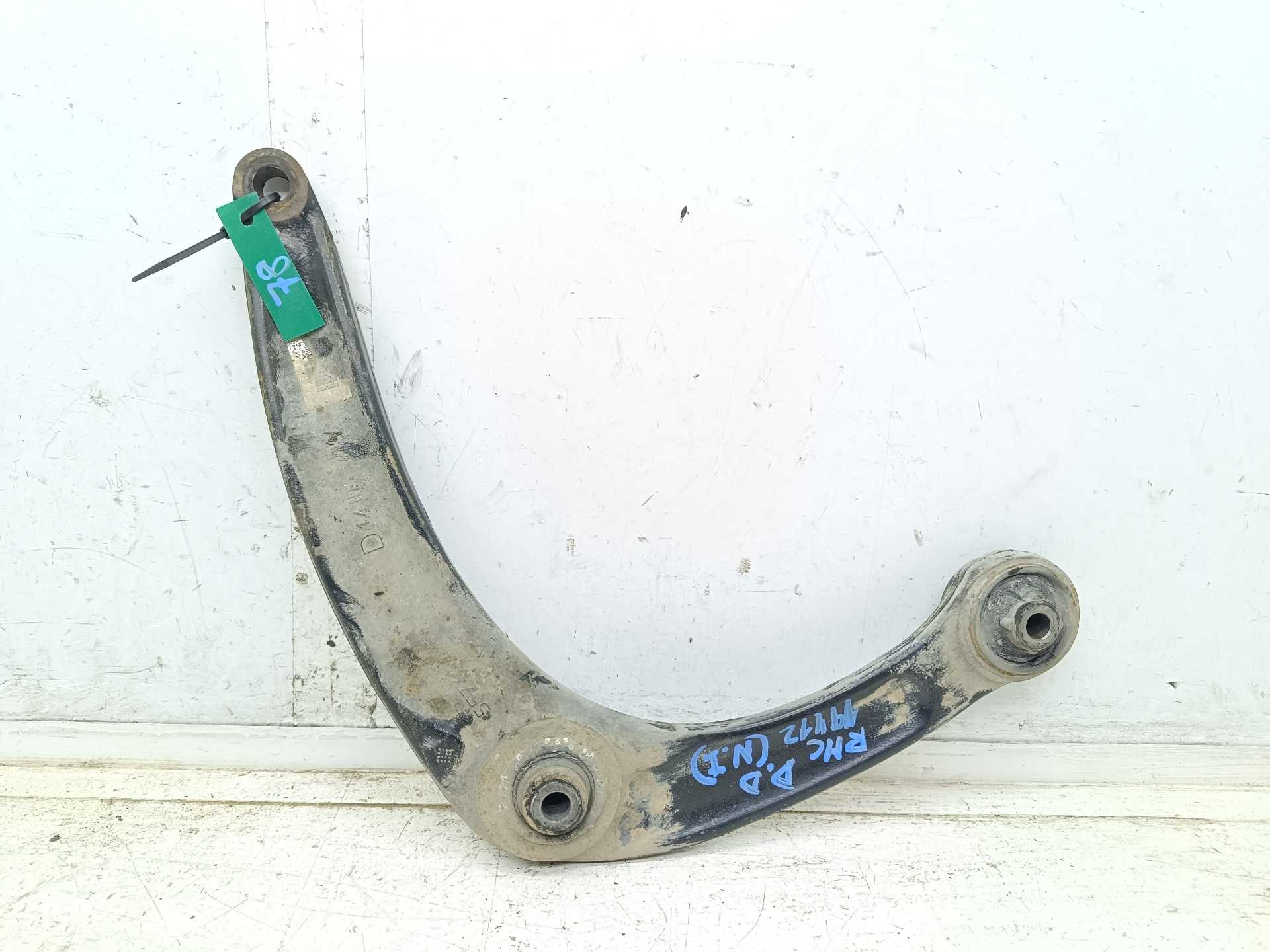 Recambio de brazo suspension inferior delantero derecho para peugeot partner kasten confort l1 referencia OEM IAM 557451  