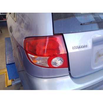 Recambio de piloto trasero izquierdo para hyundai getz (tb) 1.1 referencia OEM IAM 924011C010  
