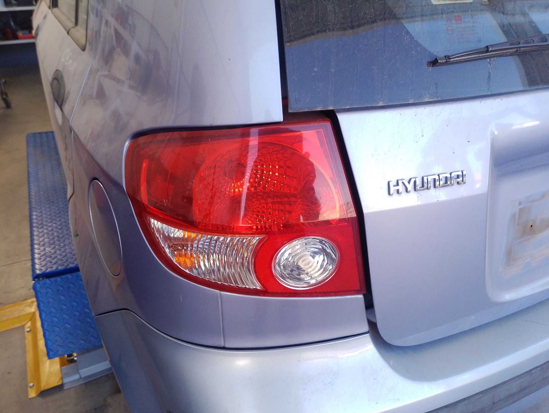 Recambio de piloto trasero izquierdo para hyundai getz (tb) 1.1 referencia OEM IAM 924011C010  