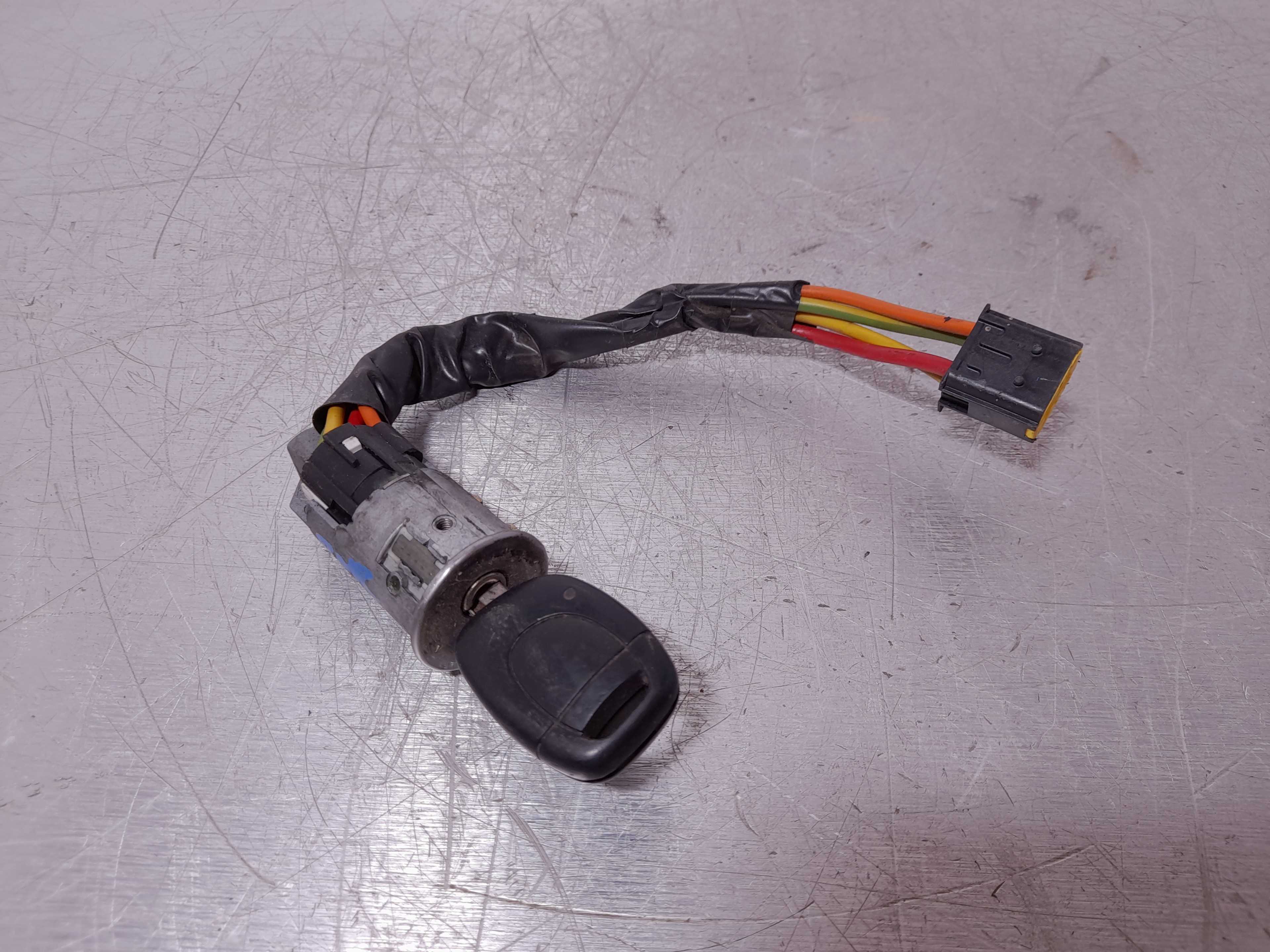 Recambio de conmutador de arranque para renault clio iii exception referencia OEM IAM   