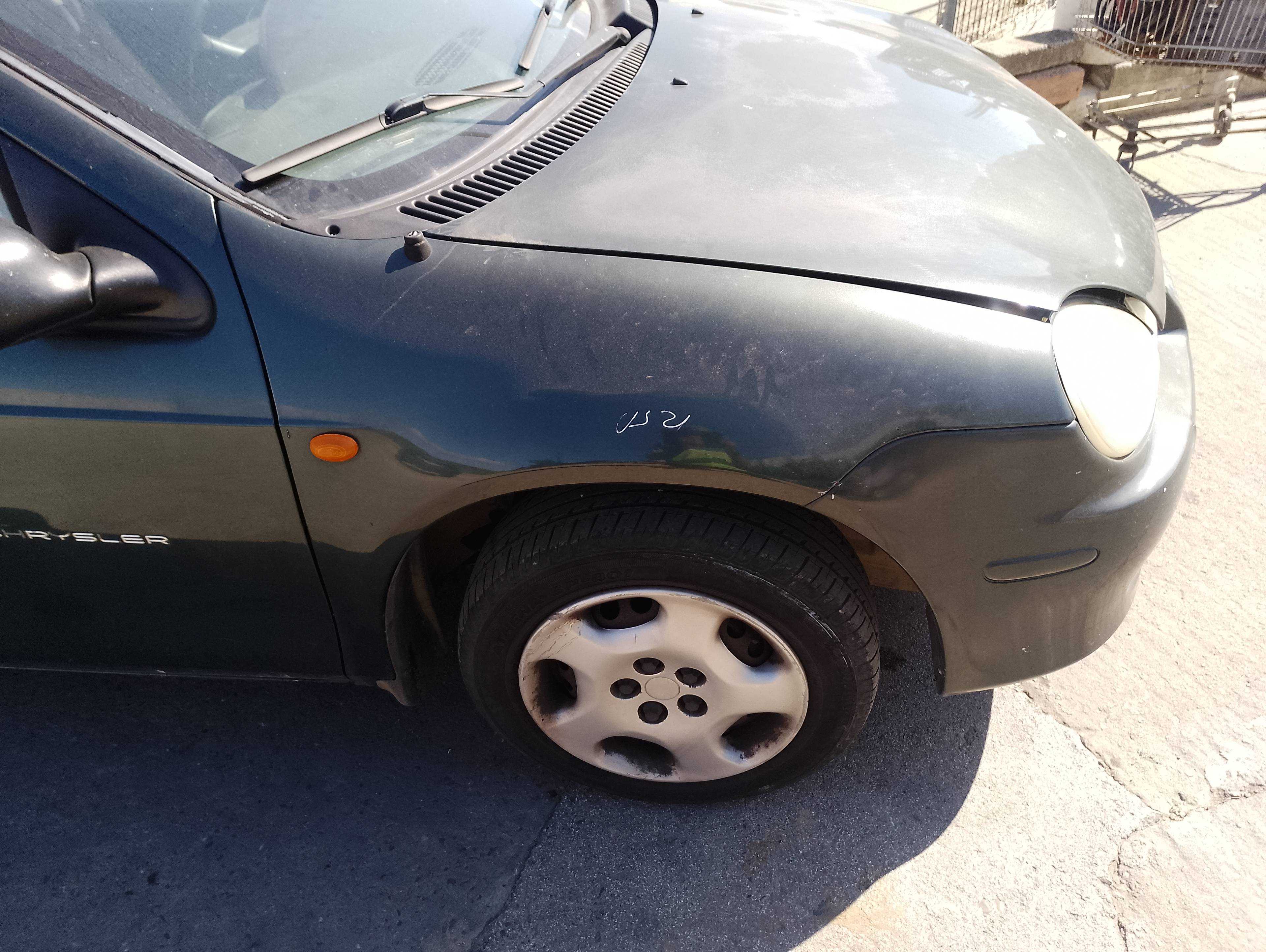 Recambio de aleta delantera derecha para chrysler neon (pl) 1.6 le referencia OEM IAM   