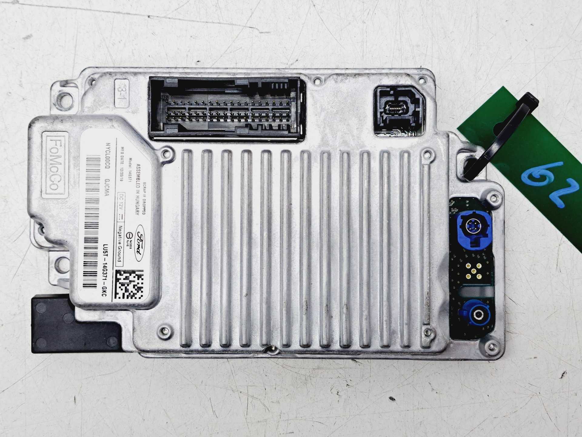 Recambio de modulo electronico para ford puma hybrid st-line referencia OEM IAM LU5T14G371GKC  