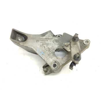 SOPORTE MOTOR IZQUIERDO 677504101 