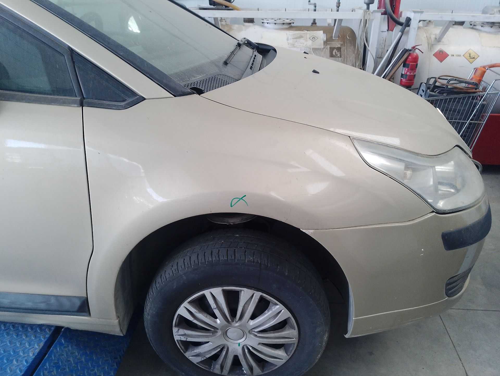 Recambio de aleta delantera derecha para citroën c4 i (lc_) 1.6 hdi referencia OEM IAM 7841S2  