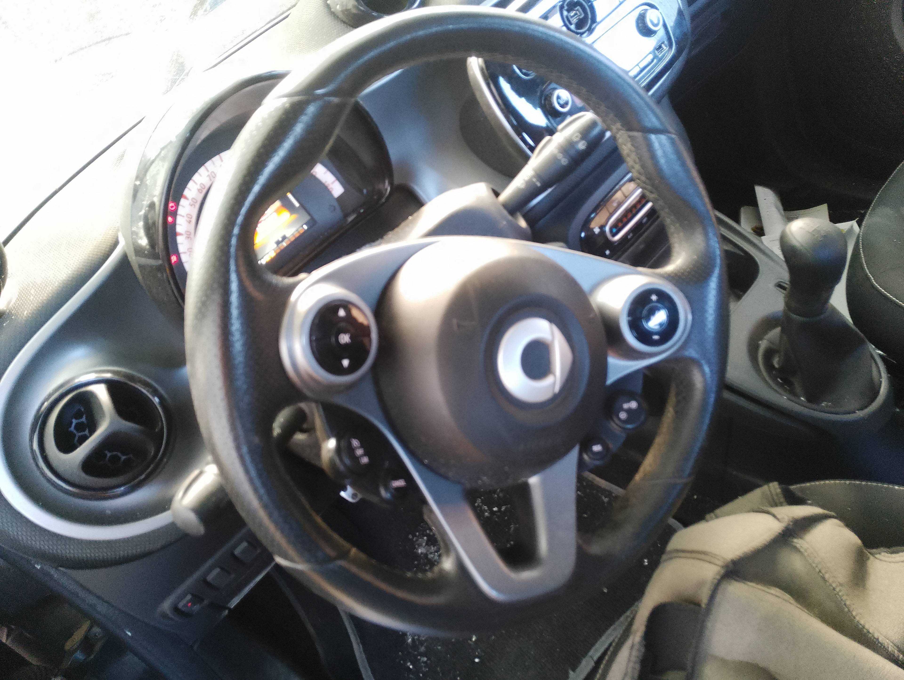 Recambio de airbag delantero izquierdo para smart forfour basis (52kw) (453.042) referencia OEM IAM  A4538602202 