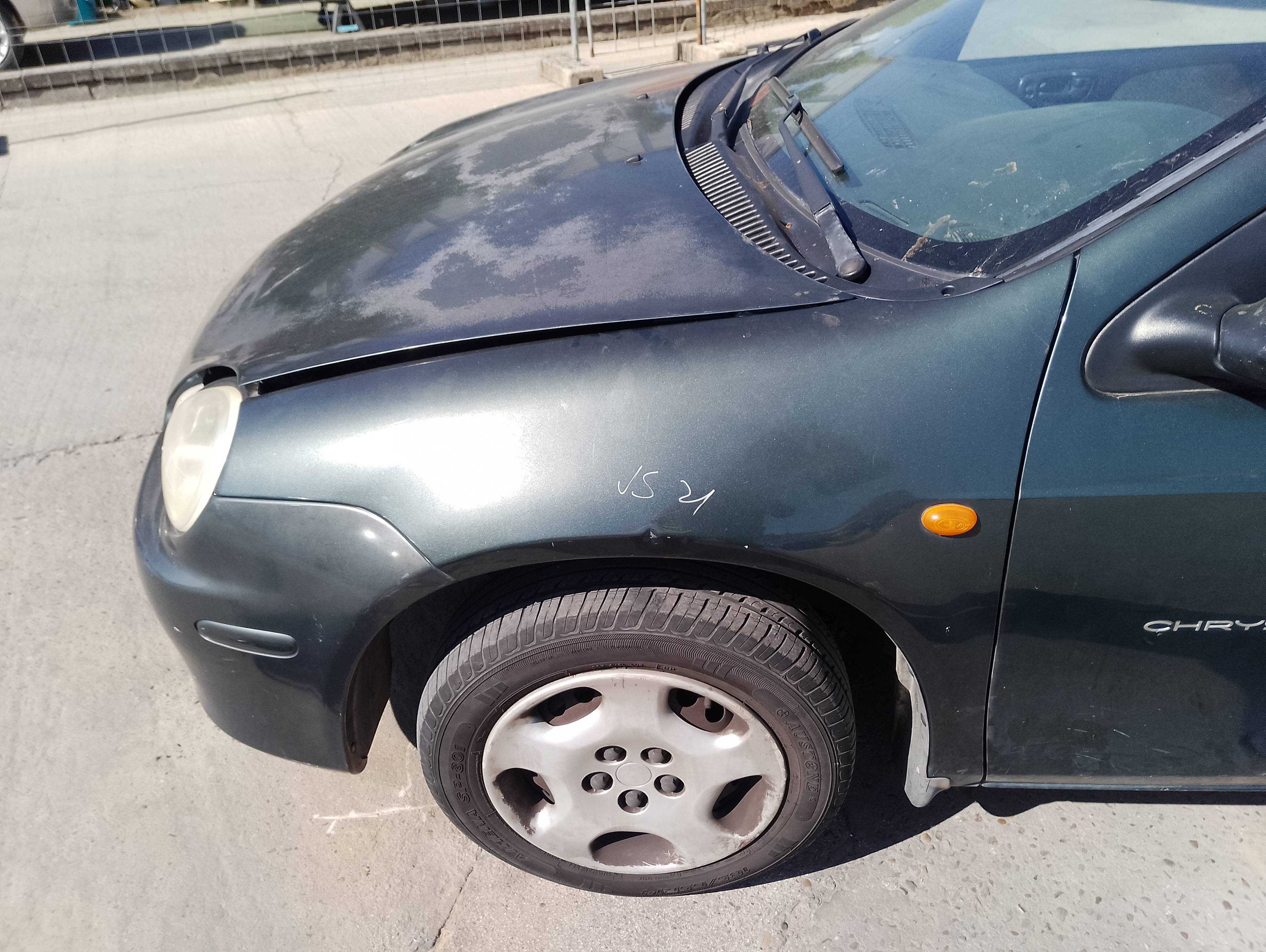 Recambio de aleta delantera izquierda para chrysler neon (pl) 1.6 le referencia OEM IAM   