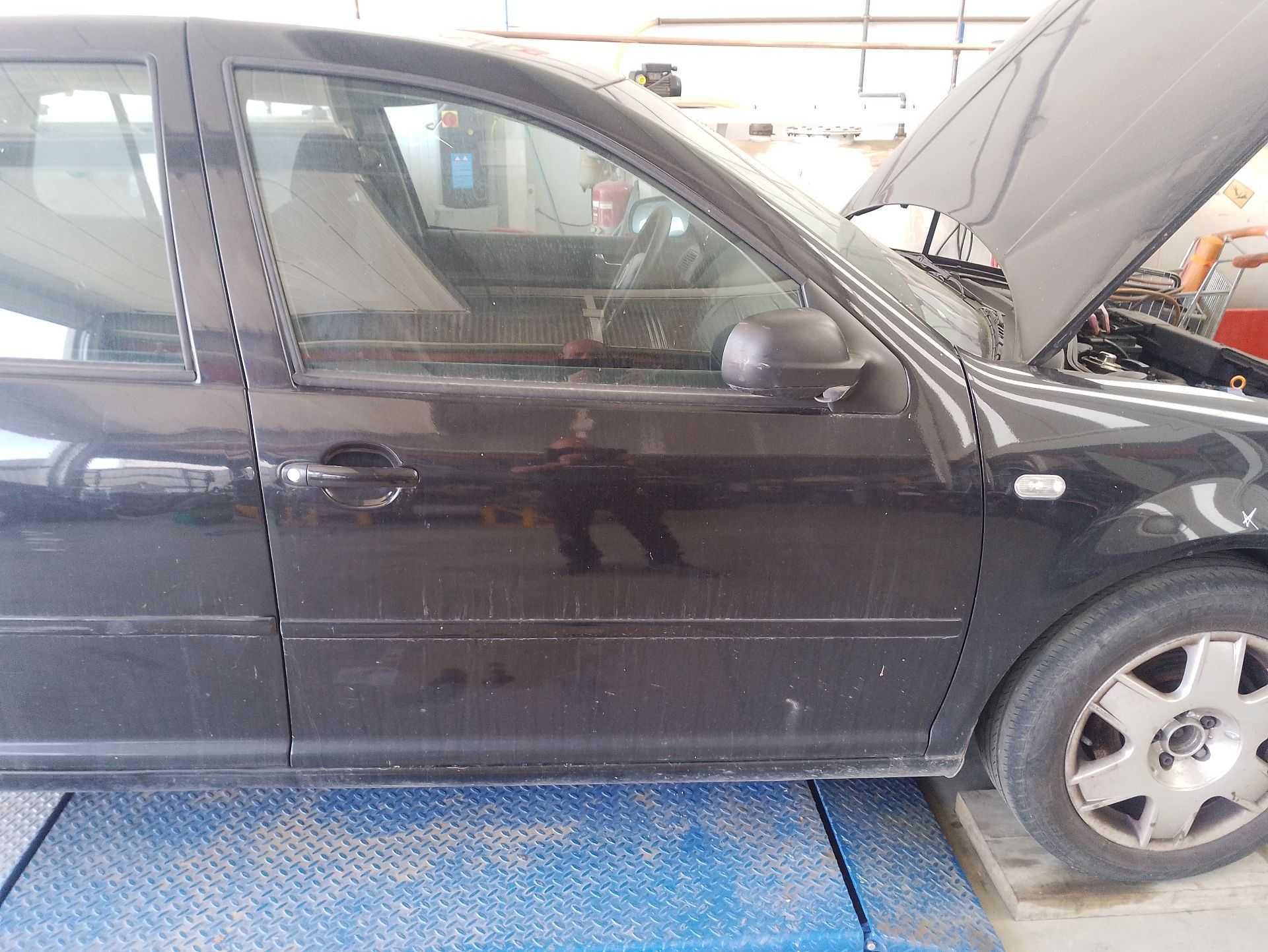 Recambio de puerta delantera derecha para volkswagen golf iv variant (1j5) 1.6 referencia OEM IAM 1J4831056H  