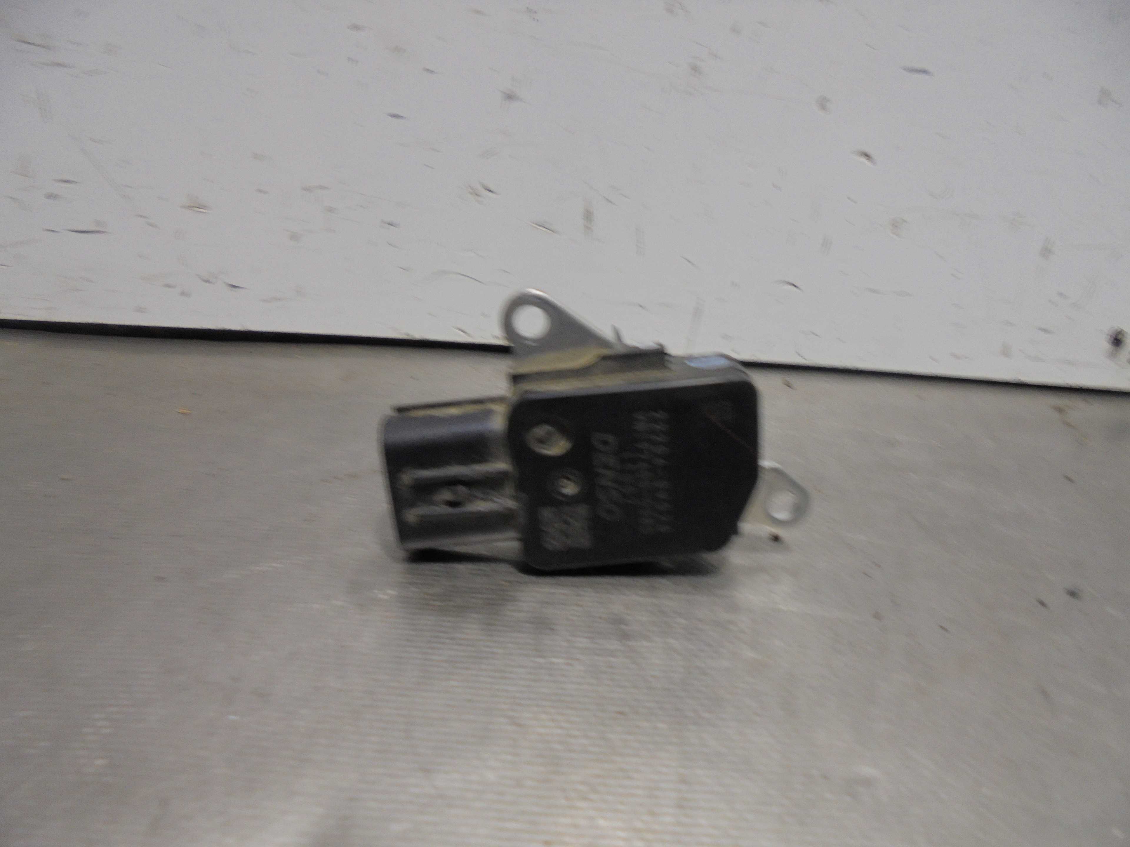Recambio de caudalimetro para toyota rav 4 advance hybrid referencia OEM IAM 222040V020 DENSO 