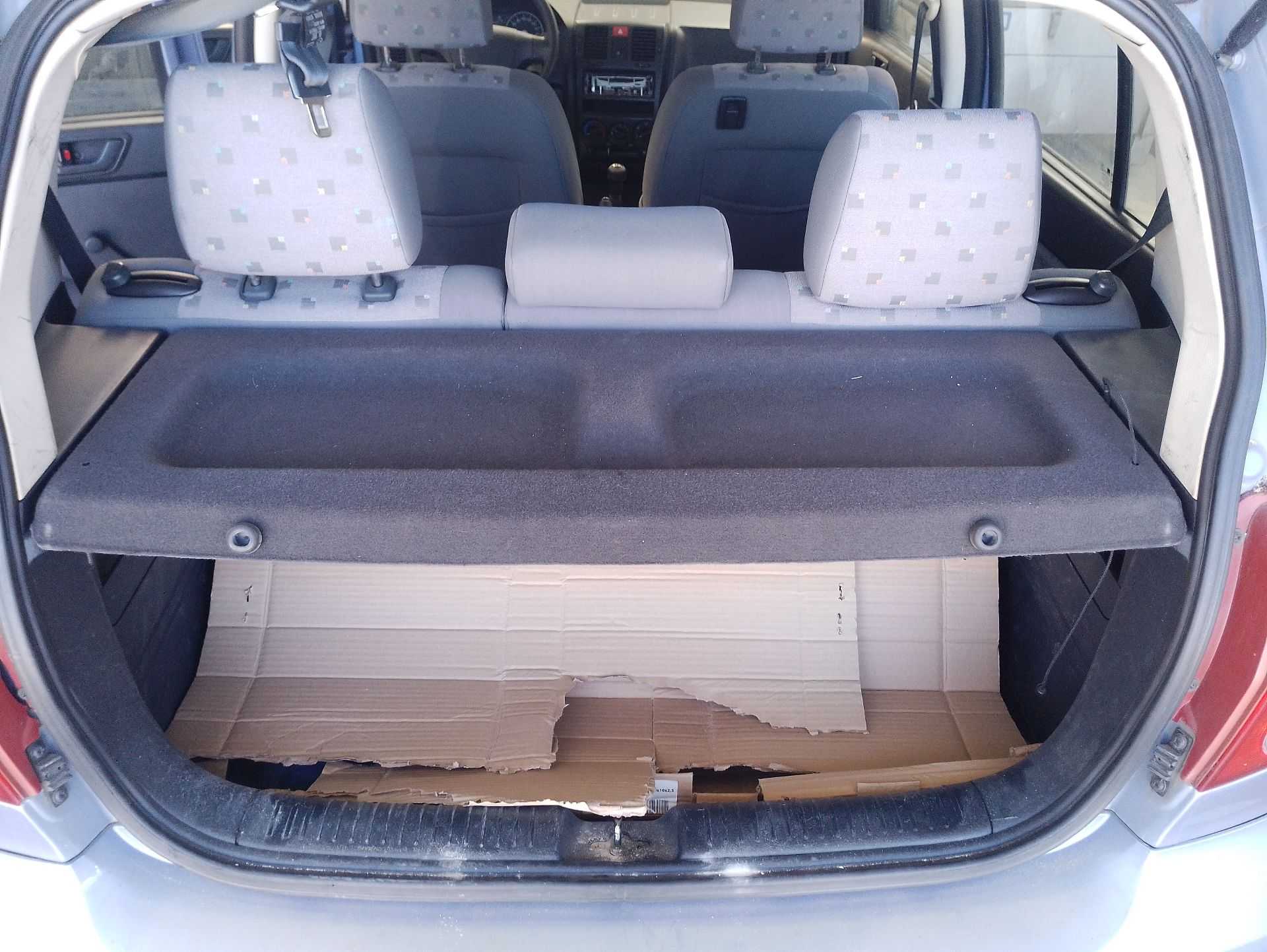 Recambio de bandeja trasera para hyundai getz (tb) 1.1 referencia OEM IAM 859301C900LT  