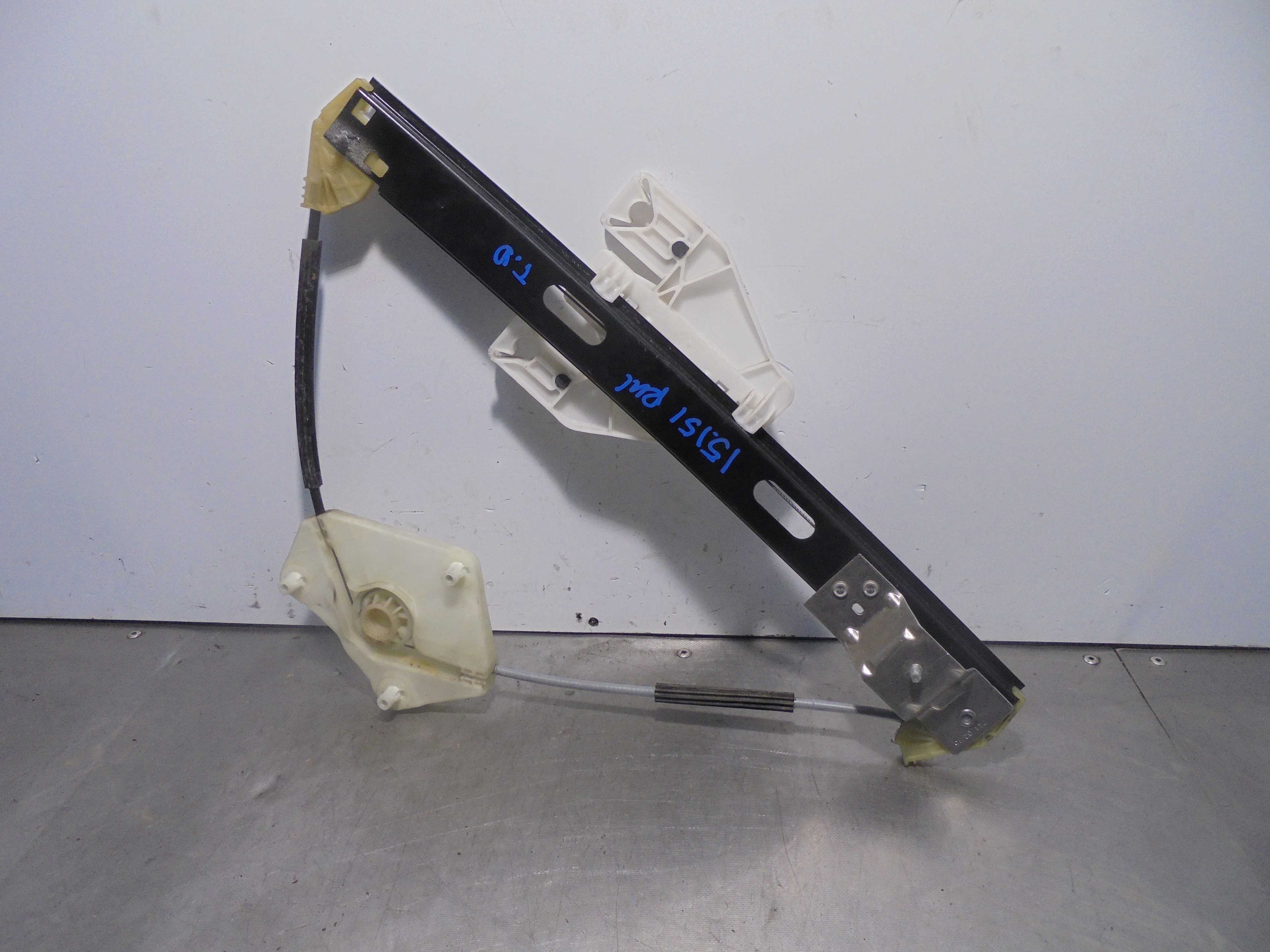Recambio de elevalunas trasero derecho para seat leon (5f1) 1.2 tsi referencia OEM IAM 5F4839462 MANUAL 5 PUERTAS 