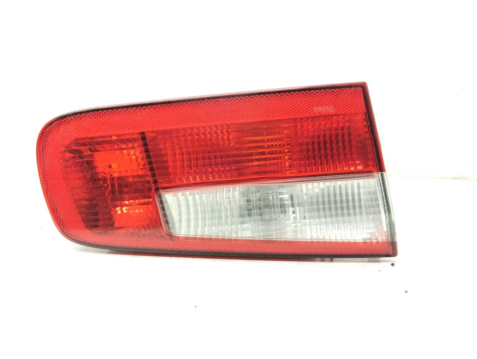 Recambio de piloto porton trasero izquierdo para renault laguna ii (bg0) authentique referencia OEM IAM 8200002475  