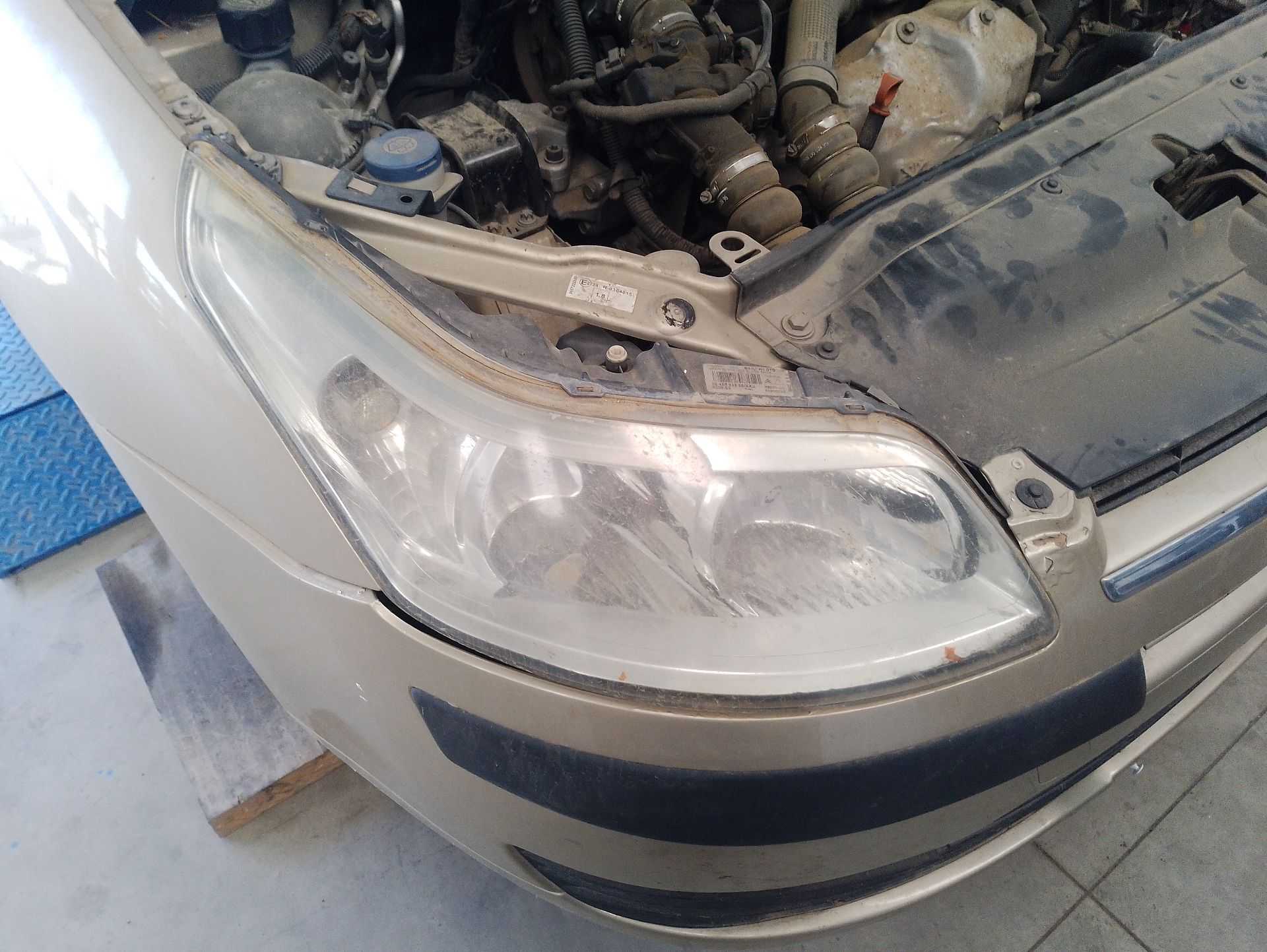 Recambio de faro derecho para citroën c4 i (lc_) 1.6 hdi referencia OEM IAM 6206L4  