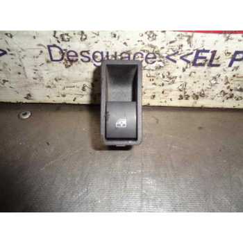 MANDO ELEVALUNAS TRASERO DERECHO 13228711 