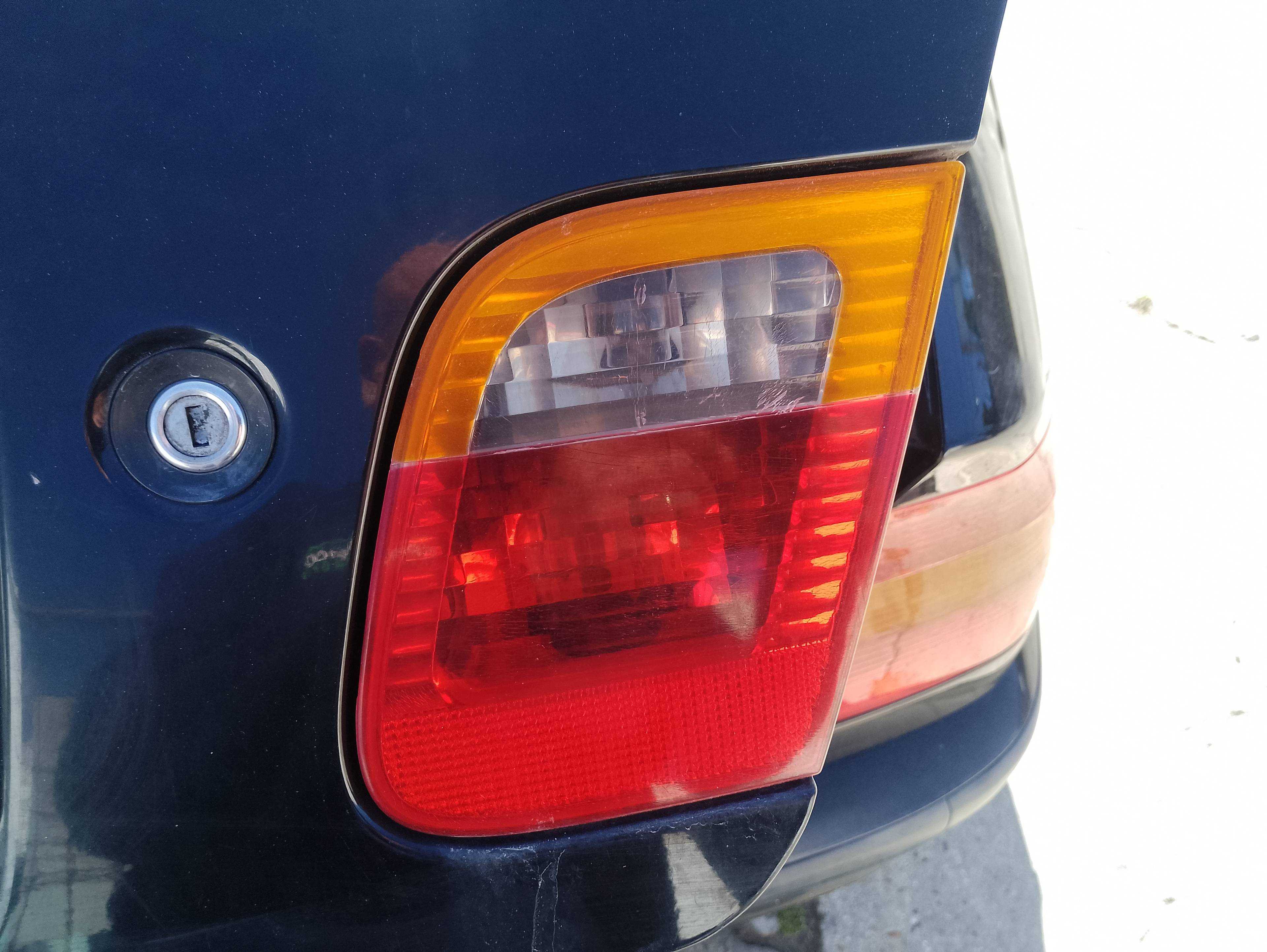 Recambio de piloto porton trasero derecho para bmw serie 3 berlina (e46) 320i referencia OEM IAM   