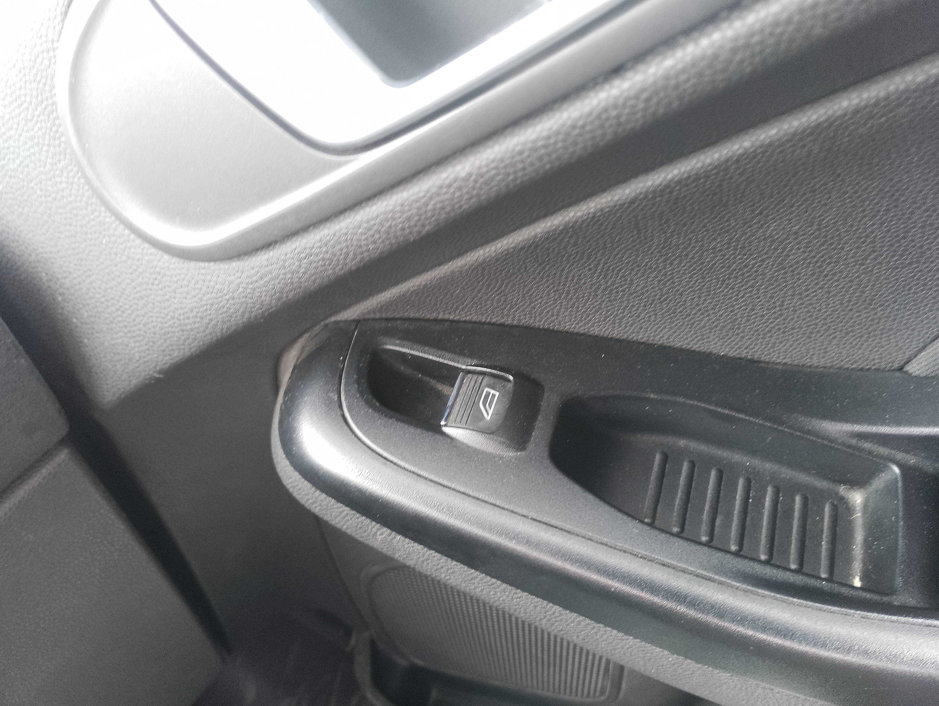 Recambio de mando elevalunas delantero derecho para ford fiesta (ccn) black edition referencia OEM IAM   