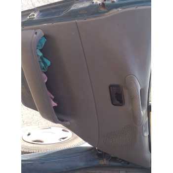 GUARNECIDO PUERTA DELANTERA IZQUIERDA 