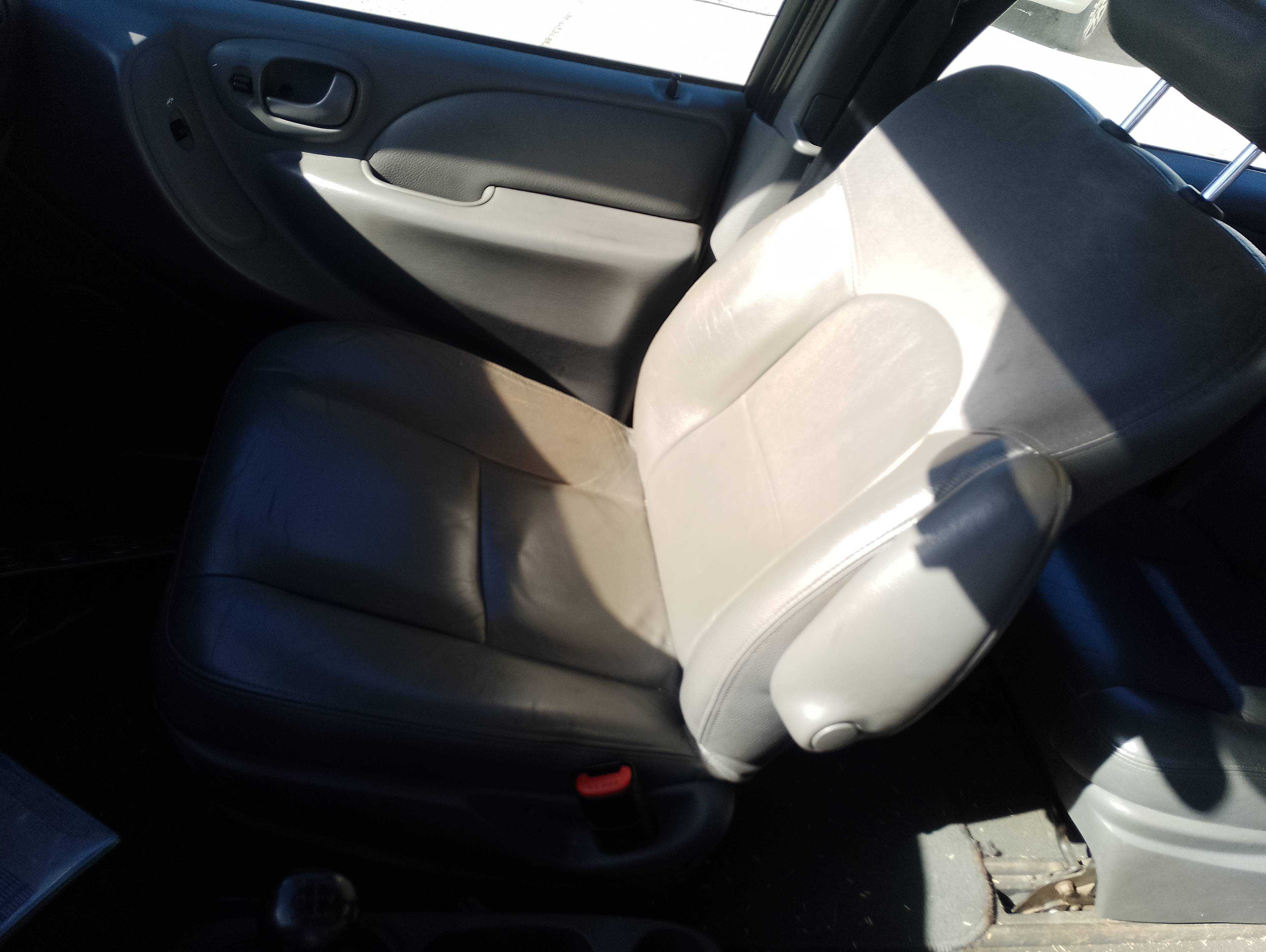 Recambio de asiento delantero derecho para chrysler voyager (rg) 2.5 crd executive referencia OEM IAM   