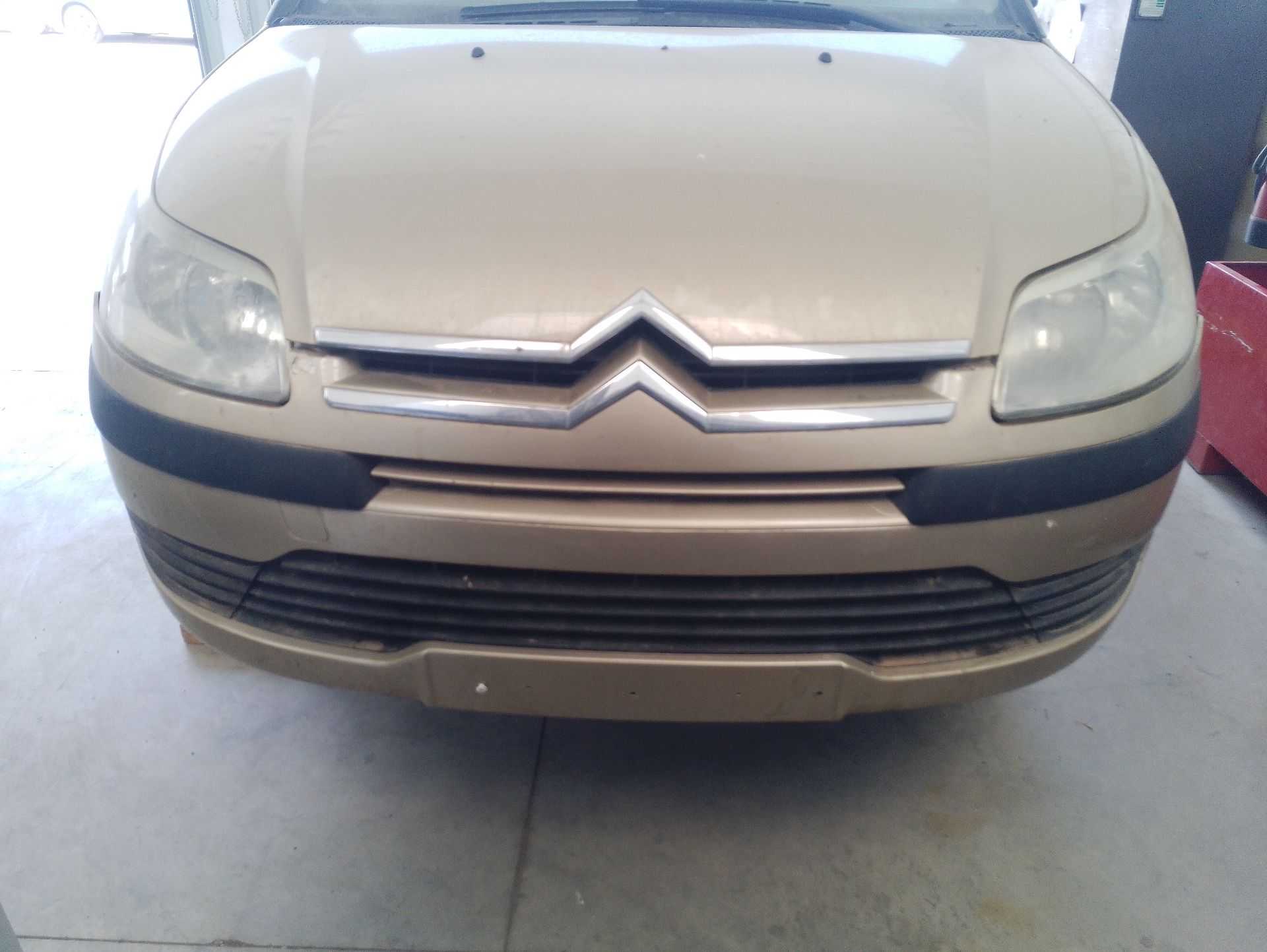 Recambio de paragolpes delantero para citroën c4 i (lc_) 1.6 hdi referencia OEM IAM 7401AP  