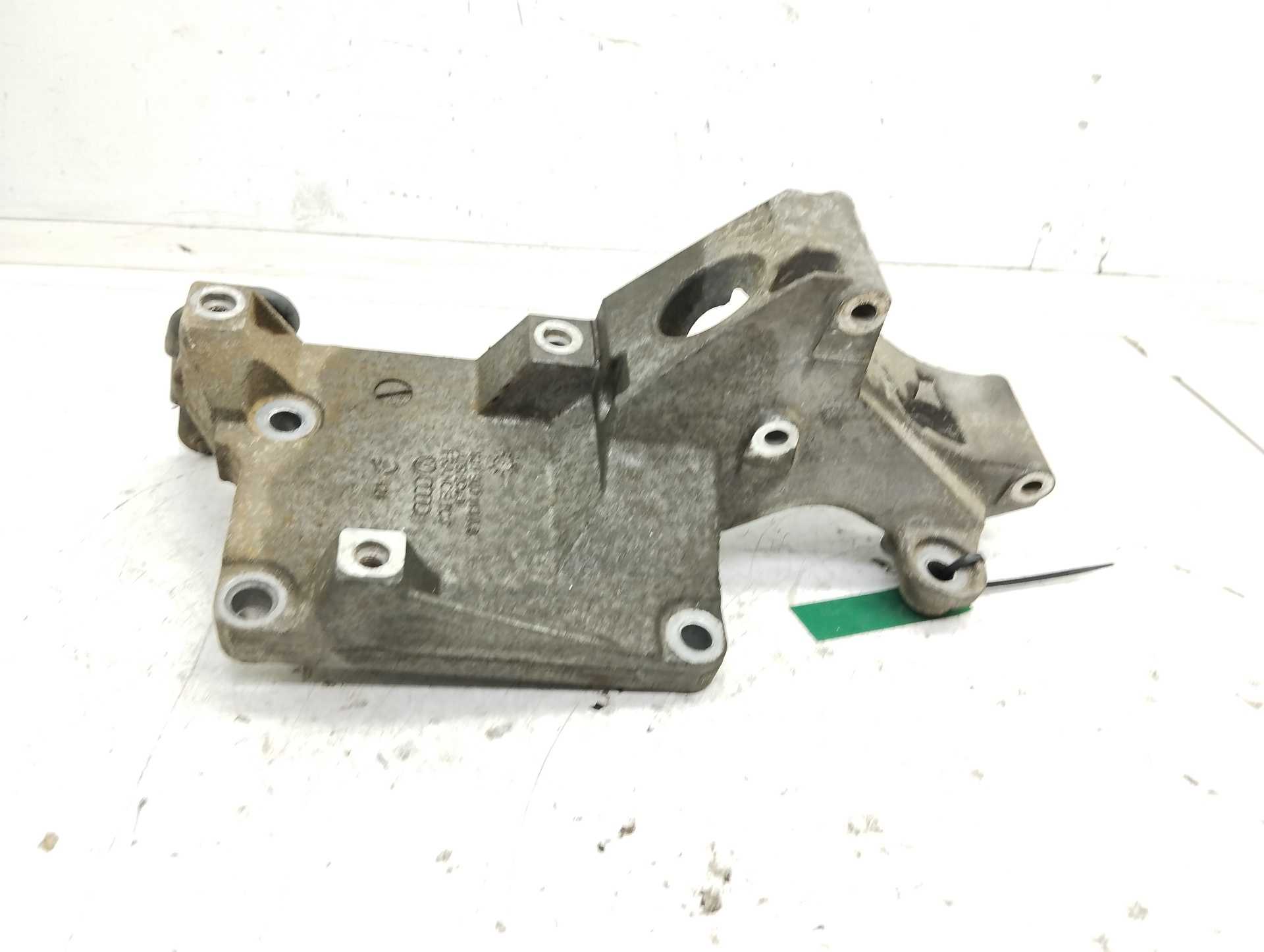 Recambio de soporte alternador para seat ibiza (6l1) cool referencia OEM IAM 038903143AG  