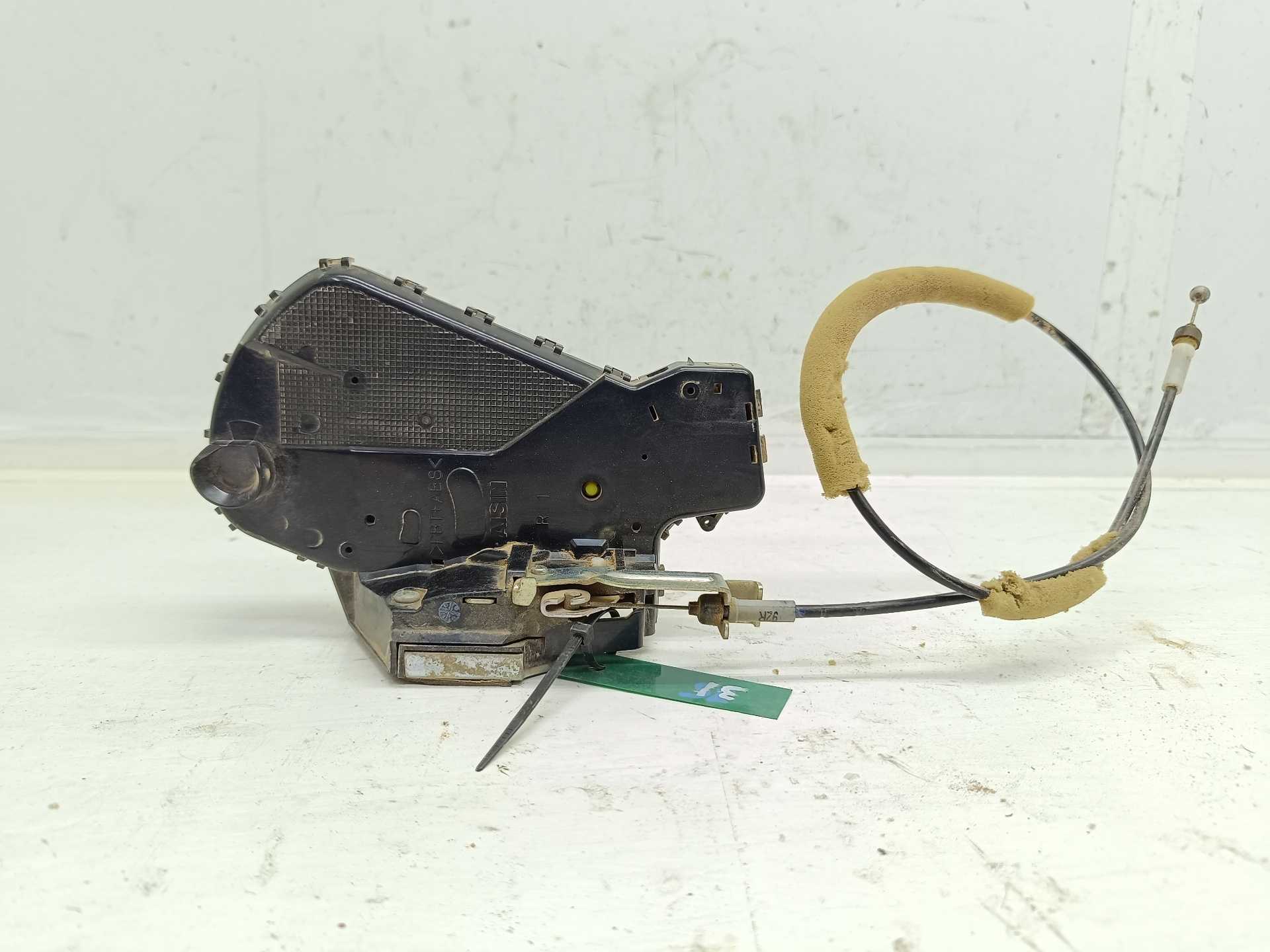 Recambio de cerradura maletero / porton para toyota land cruiser (j15) life referencia OEM IAM A046693  