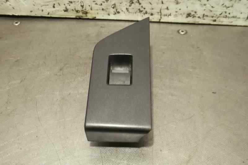 Recambio de mando elevalunas trasero izquierdo para land rover range rover evoque 2015 referencia OEM IAM   