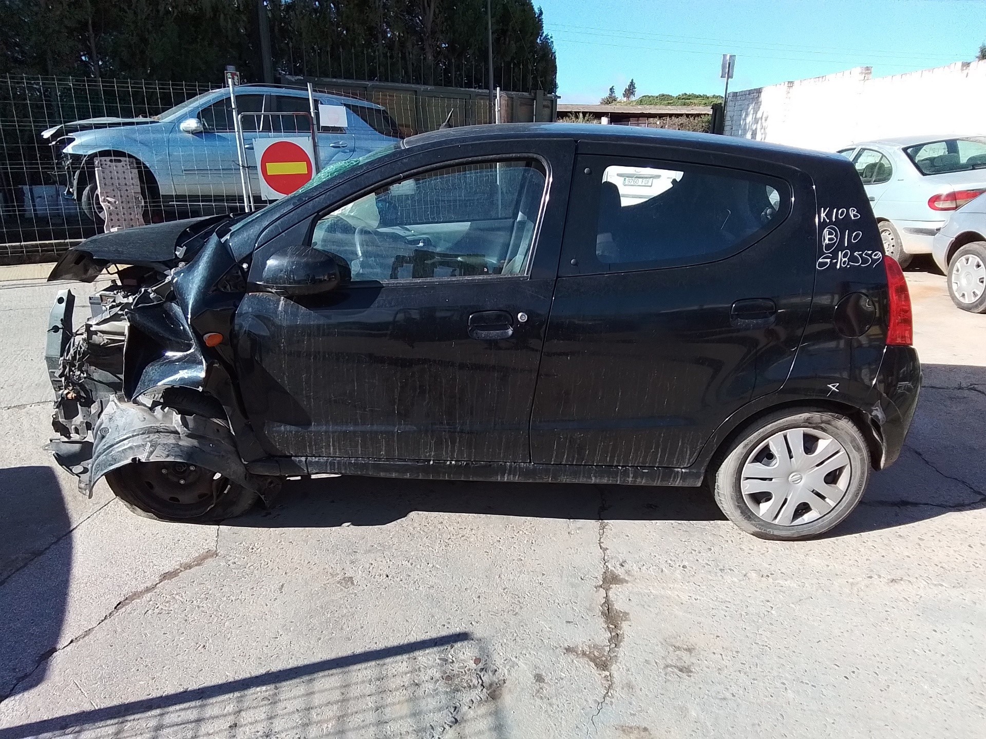 nissan pixo (uao) del año 2010