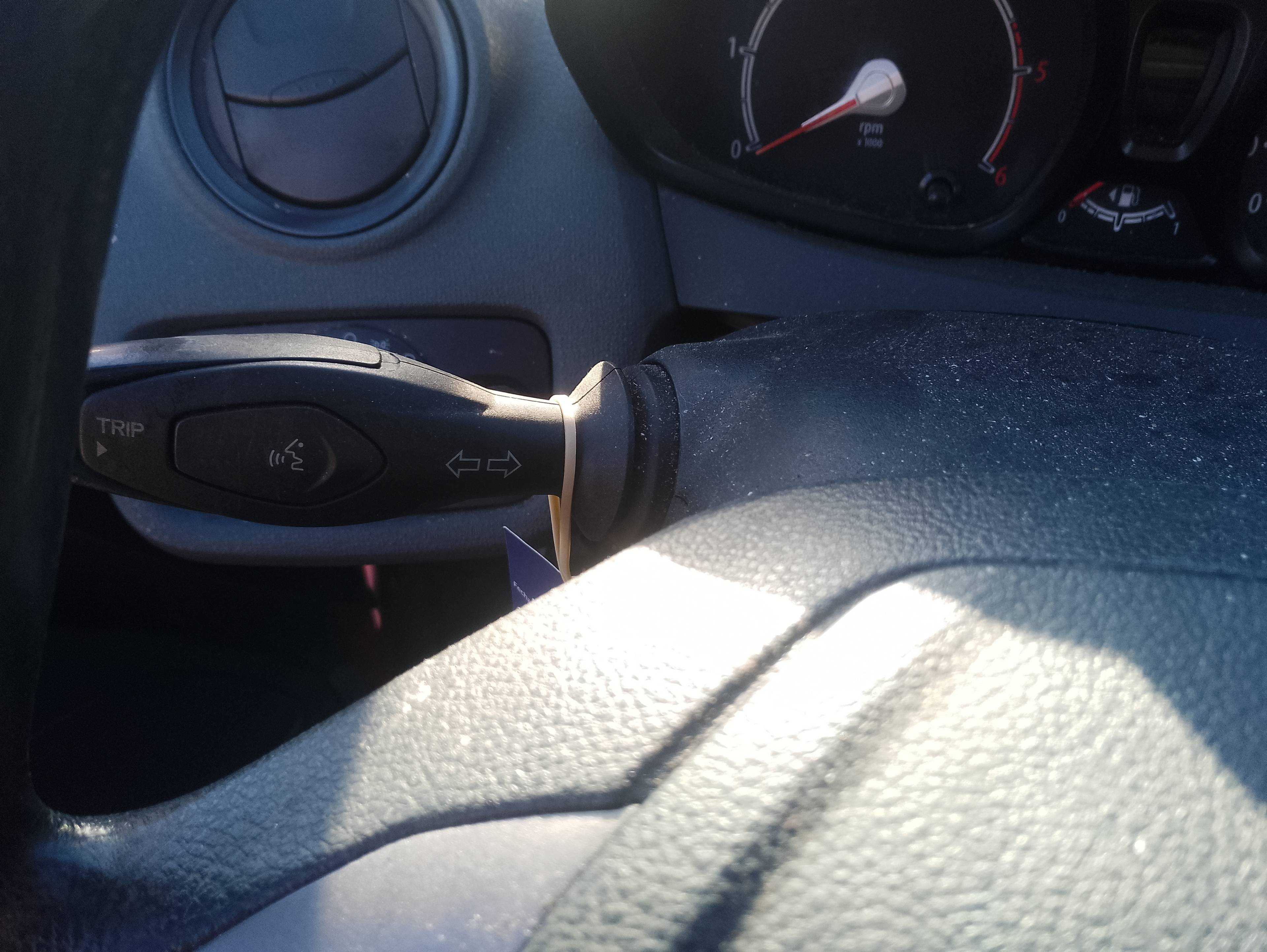 Recambio de mando intermitentes para ford fiesta (cb1) titanium referencia OEM IAM   