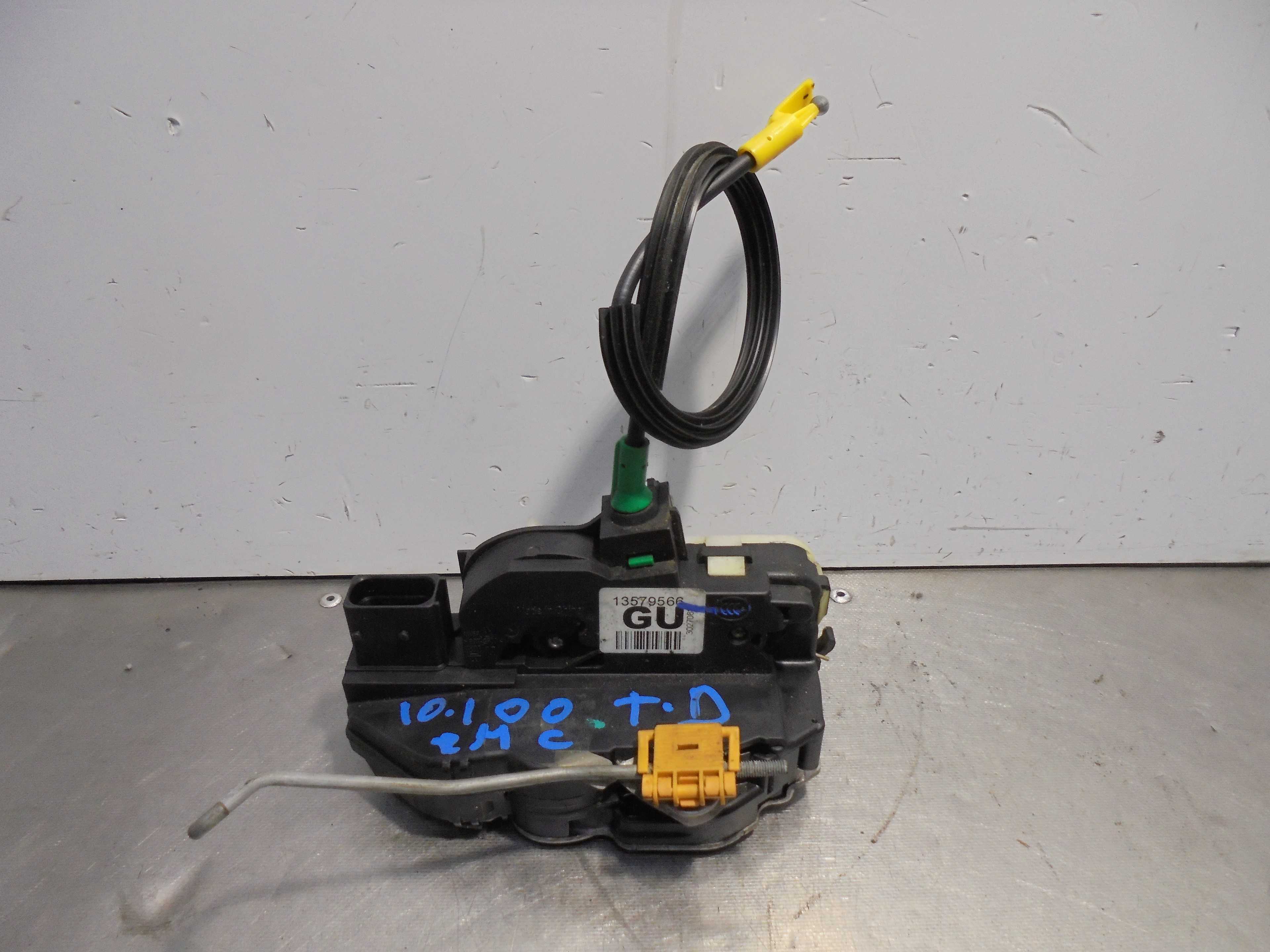 Recambio de cerradura puerta trasera derecha para chevrolet cruze ls referencia OEM IAM 13579566 ELECTRICA 5 PUERTAS 