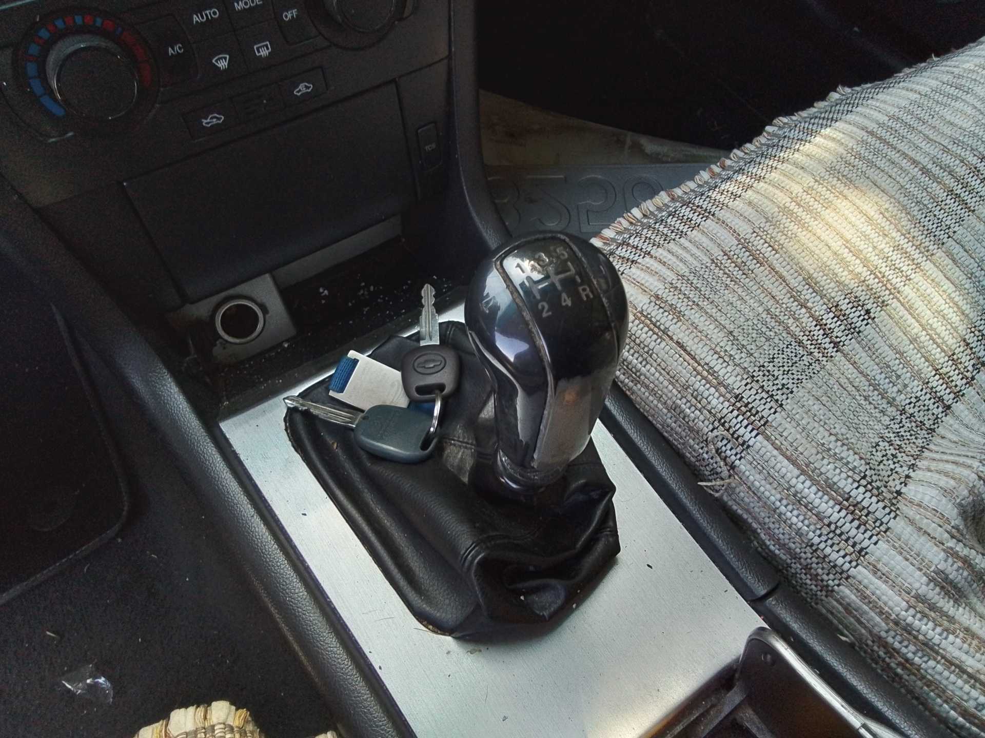 Recambio de palanca cambio para chevrolet epica 2.0 diesel cat referencia OEM IAM   