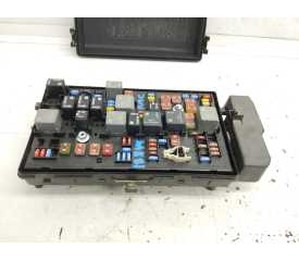 Recambio de caja reles / fusibles para opel insignia berlina selective referencia OEM IAM 529050199 13255300 