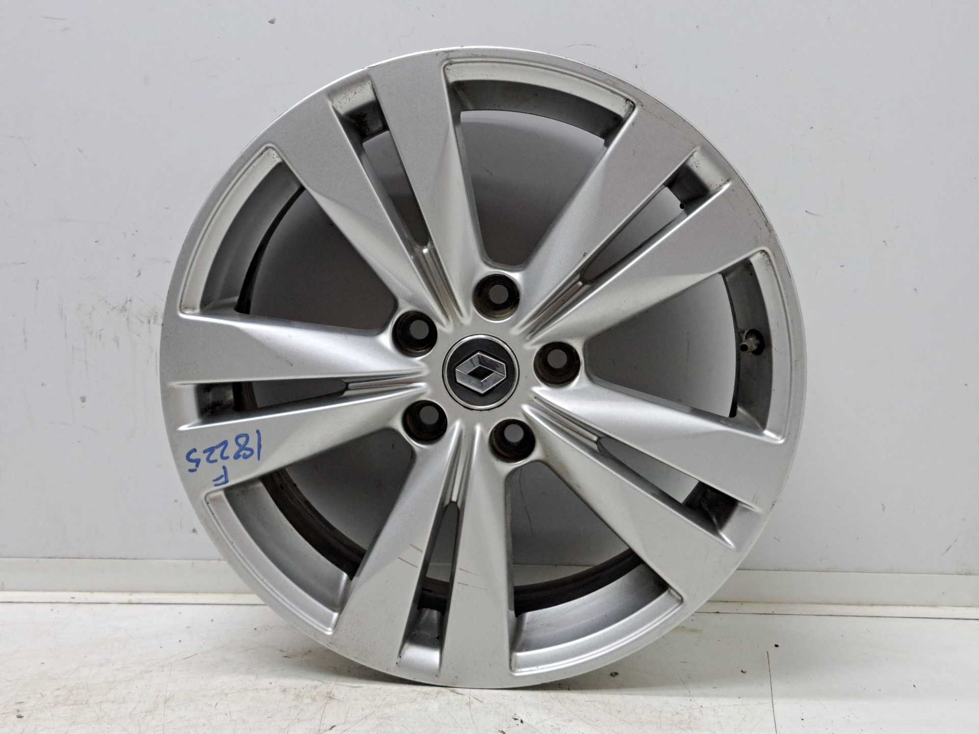 Recambio de llanta para renault talisman grandtour intens referencia OEM IAM R17 8201628858 