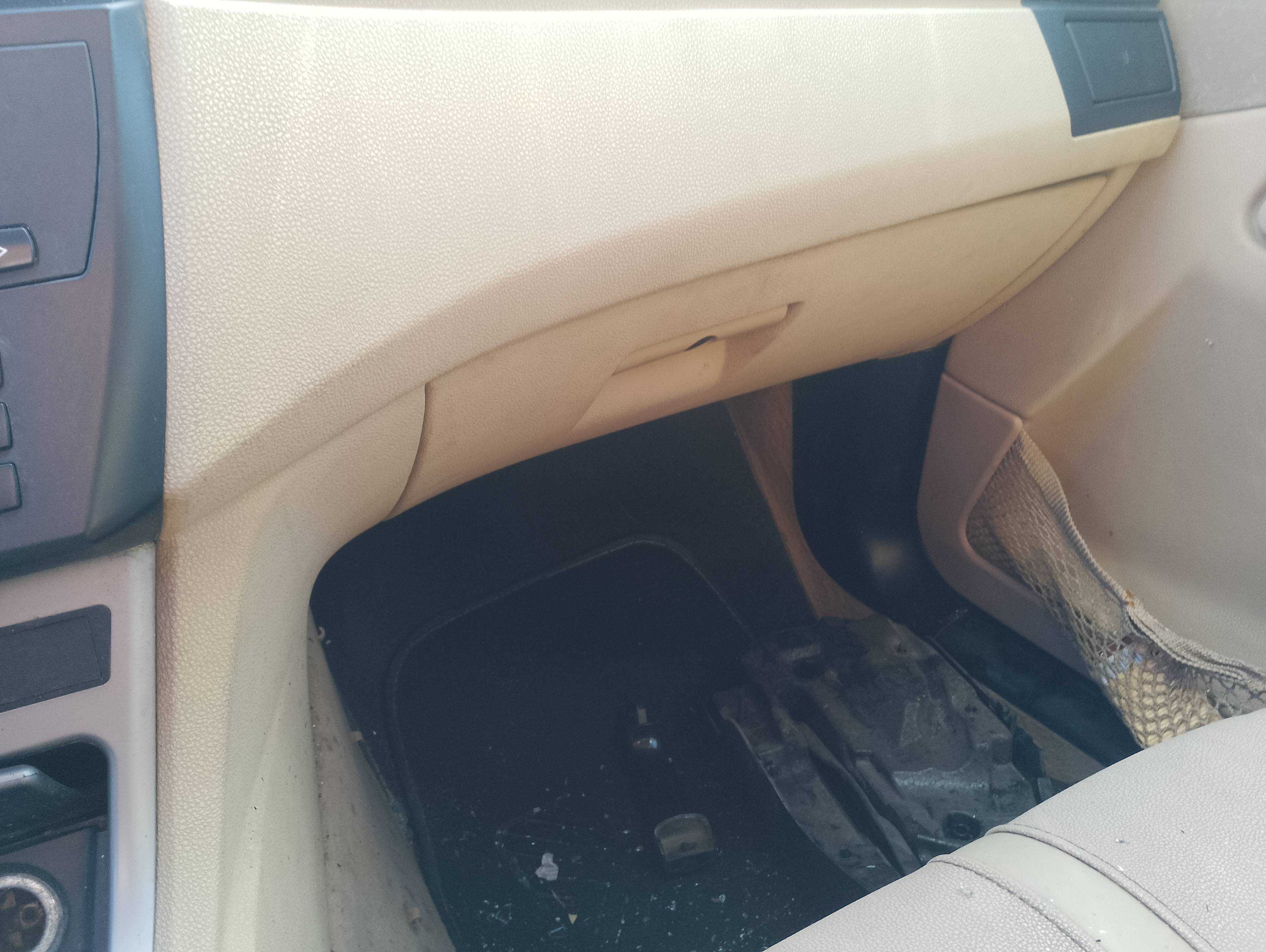 Recambio de guantera para bmw x3 (e83) 2.0i referencia OEM IAM   