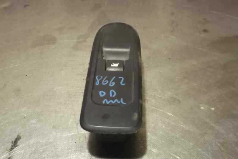 Recambio de mando elevalunas delantero derecho para peugeot 308 premium referencia OEM IAM 96565184XT  