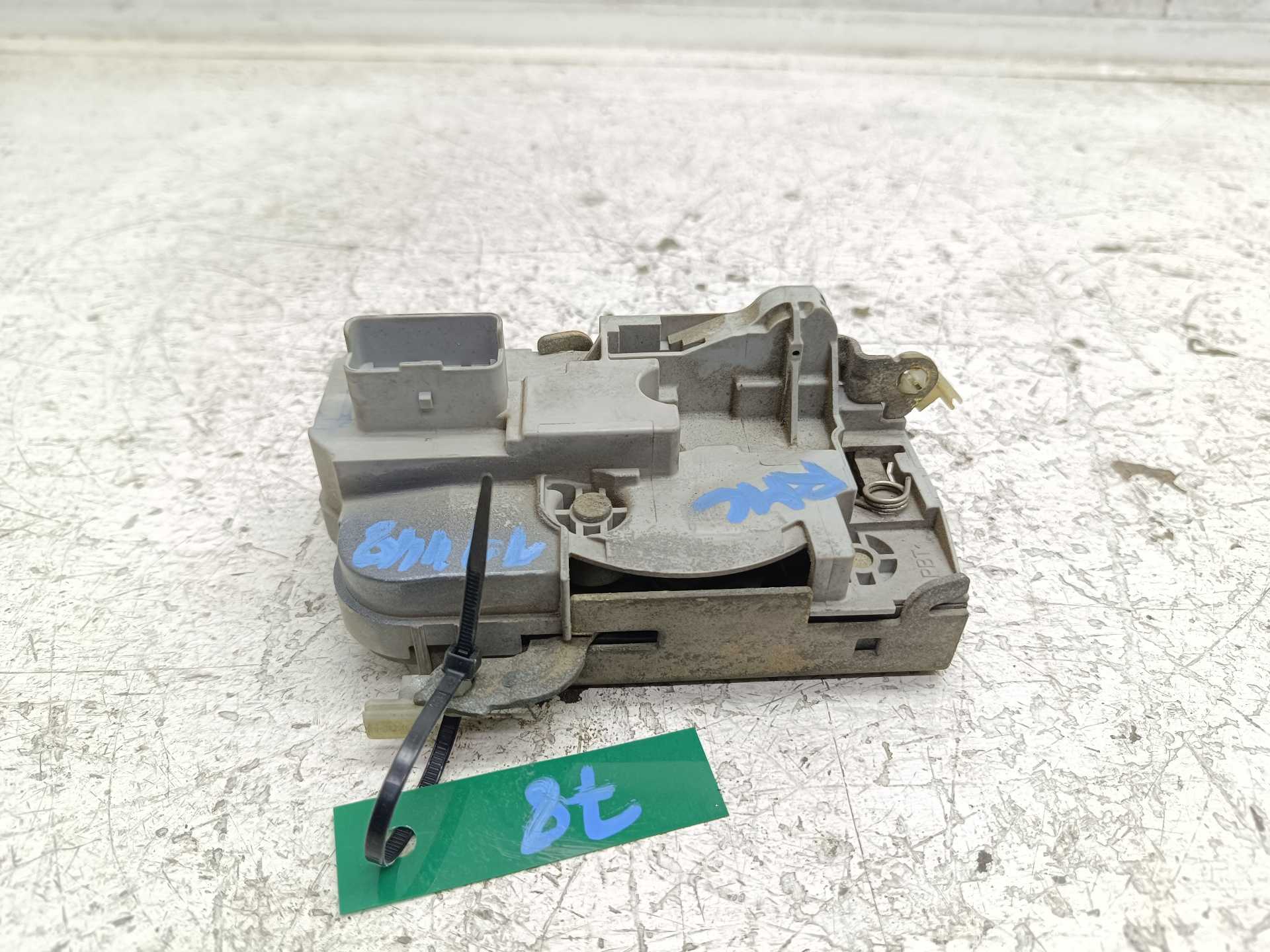 Recambio de cerradura puerta delantera derecha para citroën c5 berlina 2.0 hdi sx referencia OEM IAM   
