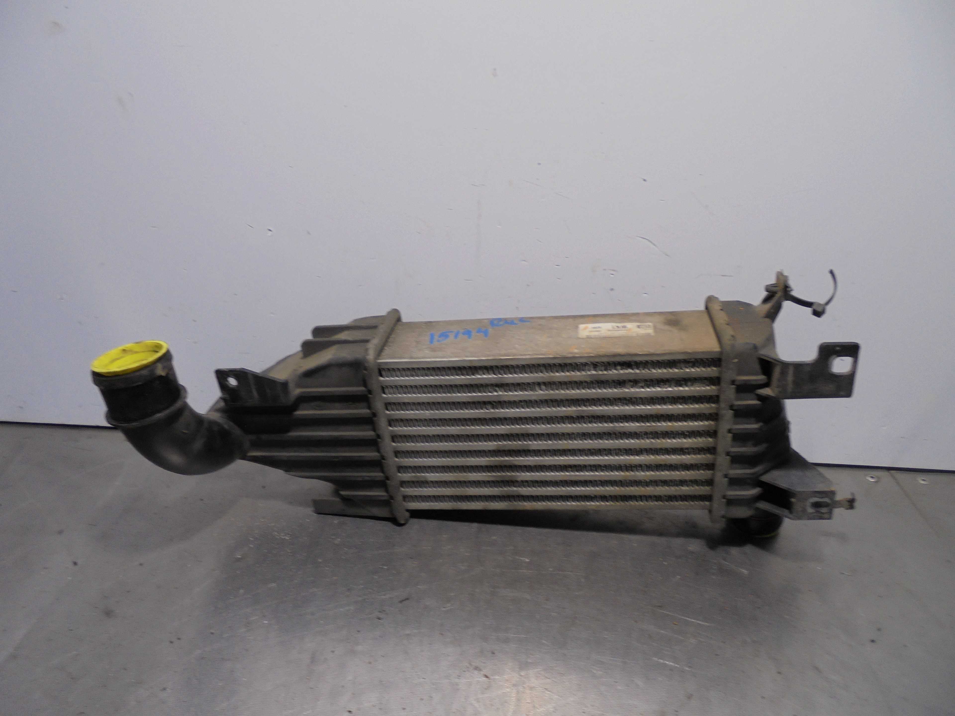 Recambio de intercooler para opel astra h berlina cosmo referencia OEM IAM 13128926  