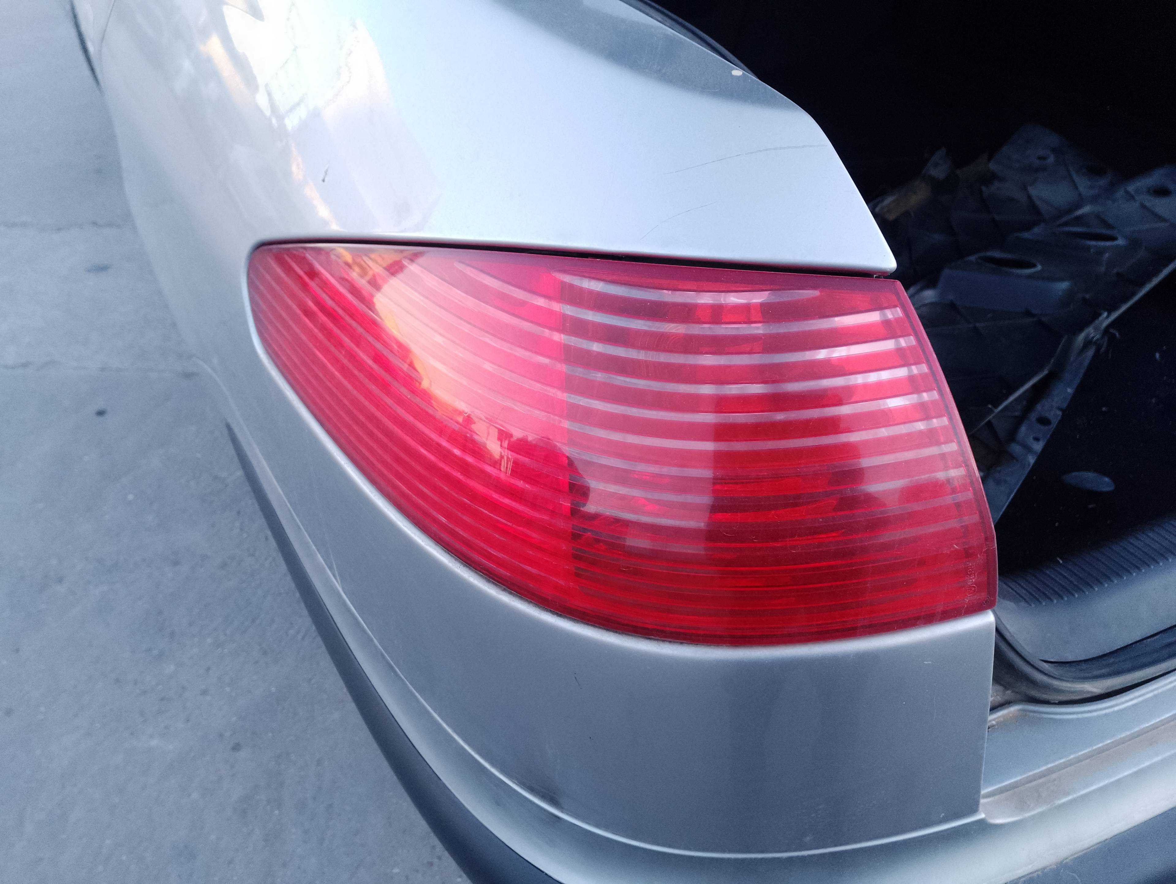 Recambio de piloto trasero izquierdo para peugeot 607 (s1) pack referencia OEM IAM   