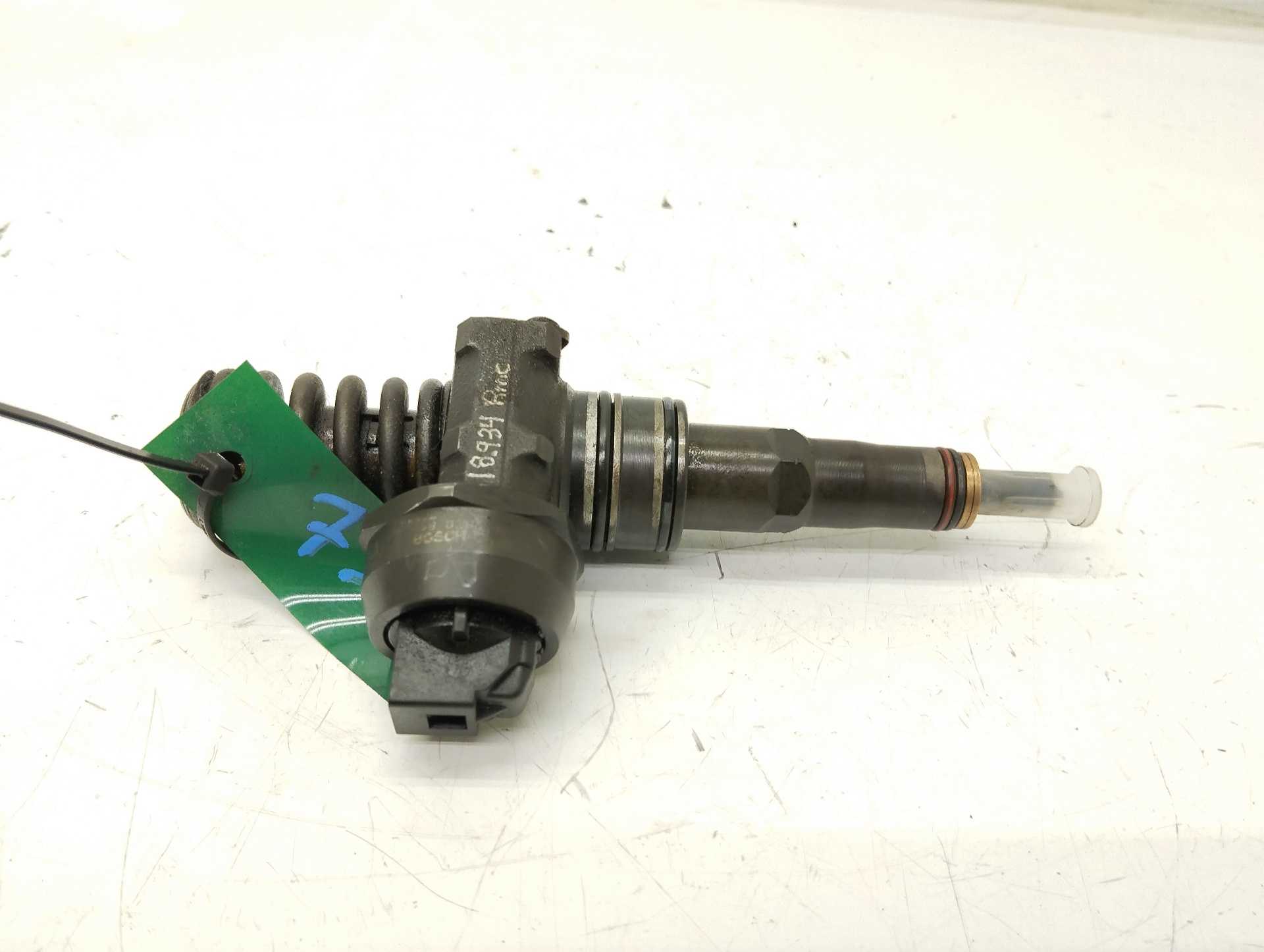 Recambio de inyector para seat ibiza (6l1) cool referencia OEM IAM 0414720265  