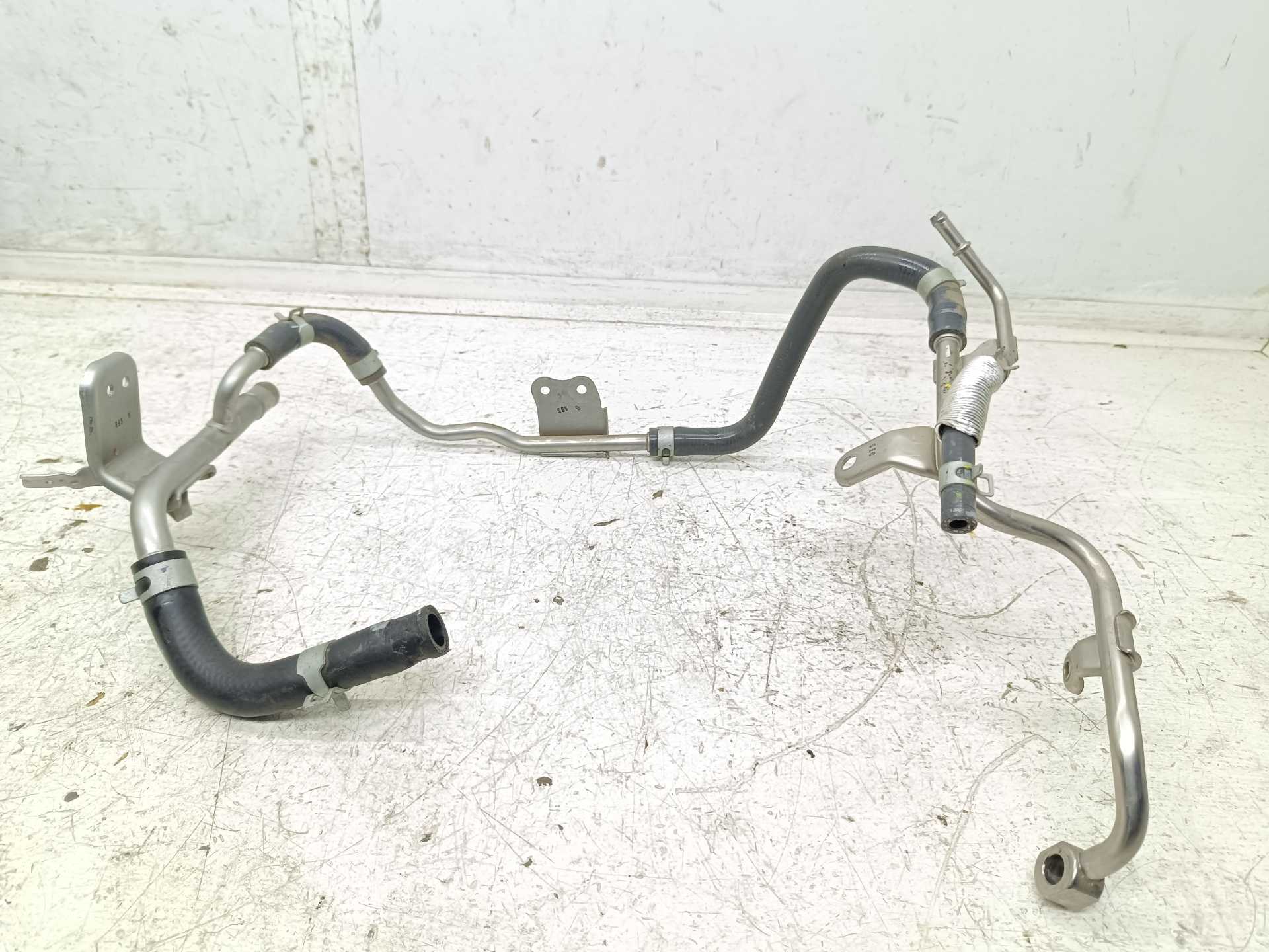 Recambio de tubos de agua para hyundai tucson (nx) klass 2wd referencia OEM IAM 254922M800  